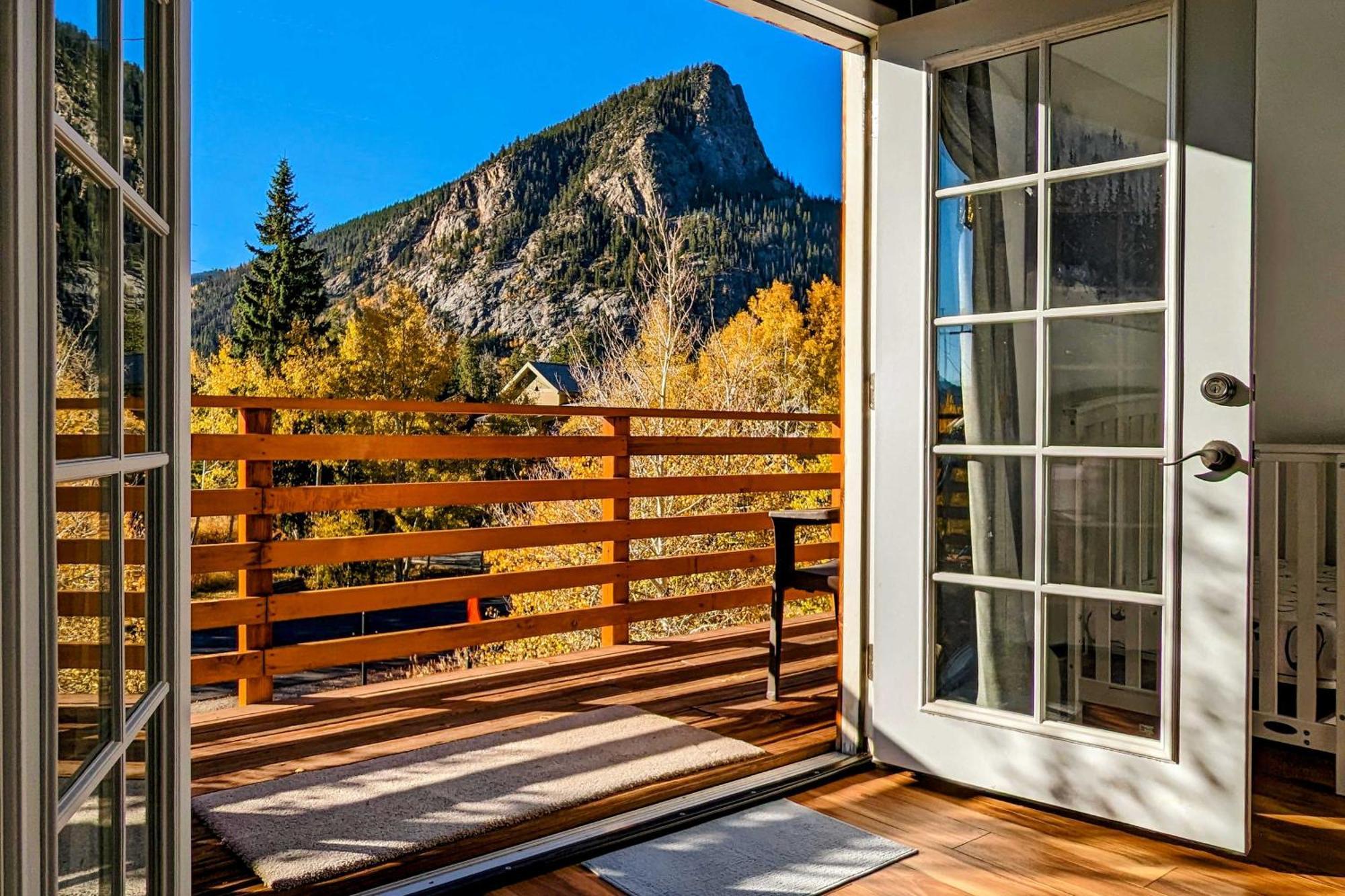 Deluxe House With Mtn View And Hot Tub! *