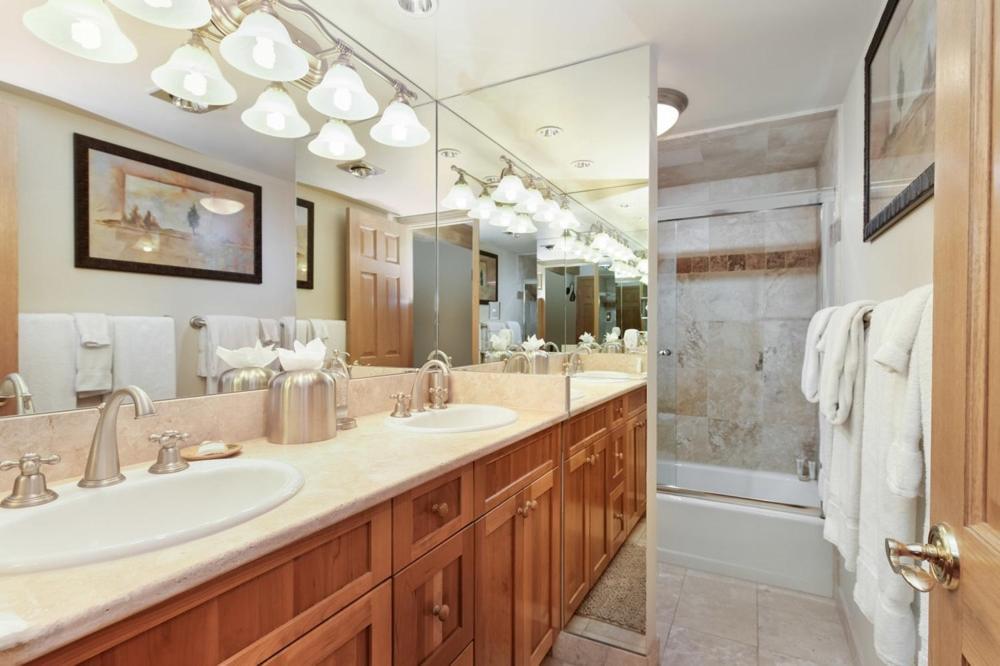 Chateau Roaring Fork Unit 22, Spacious With Beautiful River Views, 4 Blocks To Town * Aspen