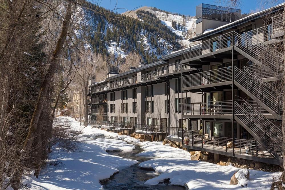 Holiday home Chateau Roaring Fork Unit 25, Contemporary With River Views, Close To Town