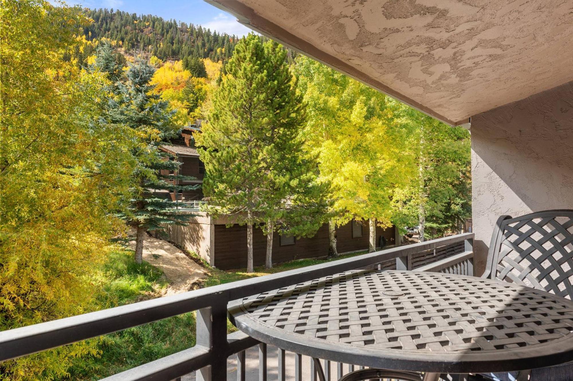 700 Monarch 301 Holiday home