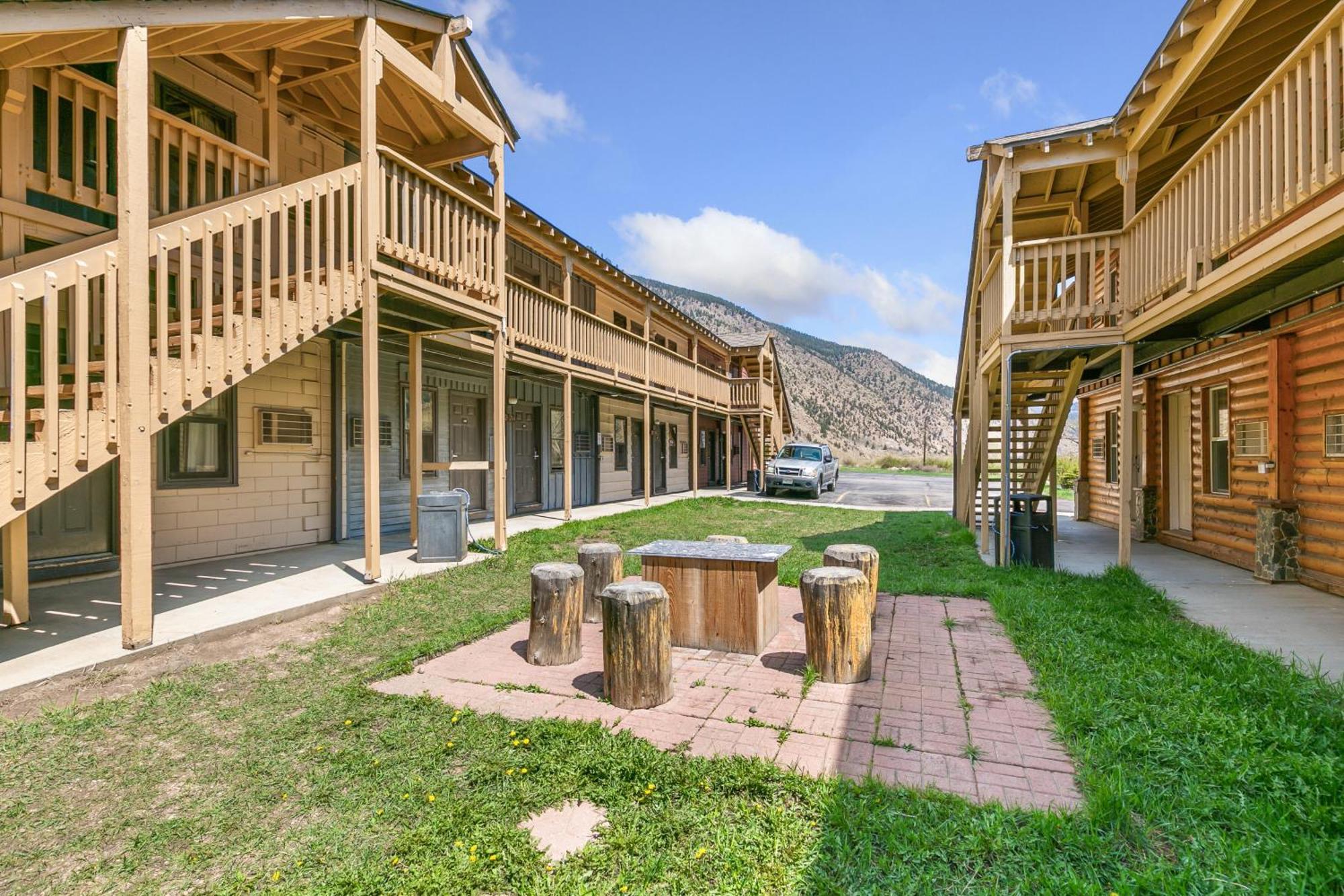 Georgetown Lodge Hotel