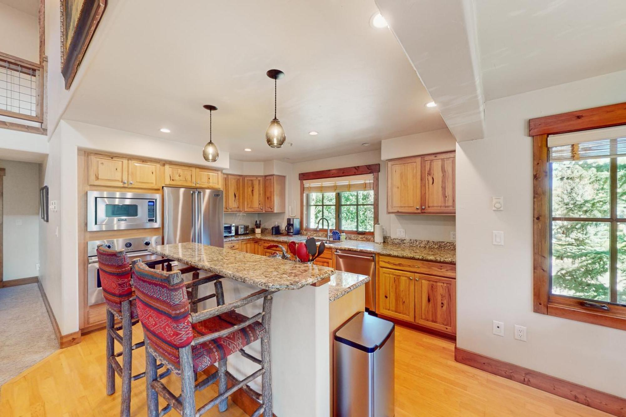 Apartment Pines At Orehouse 301 Ph2
