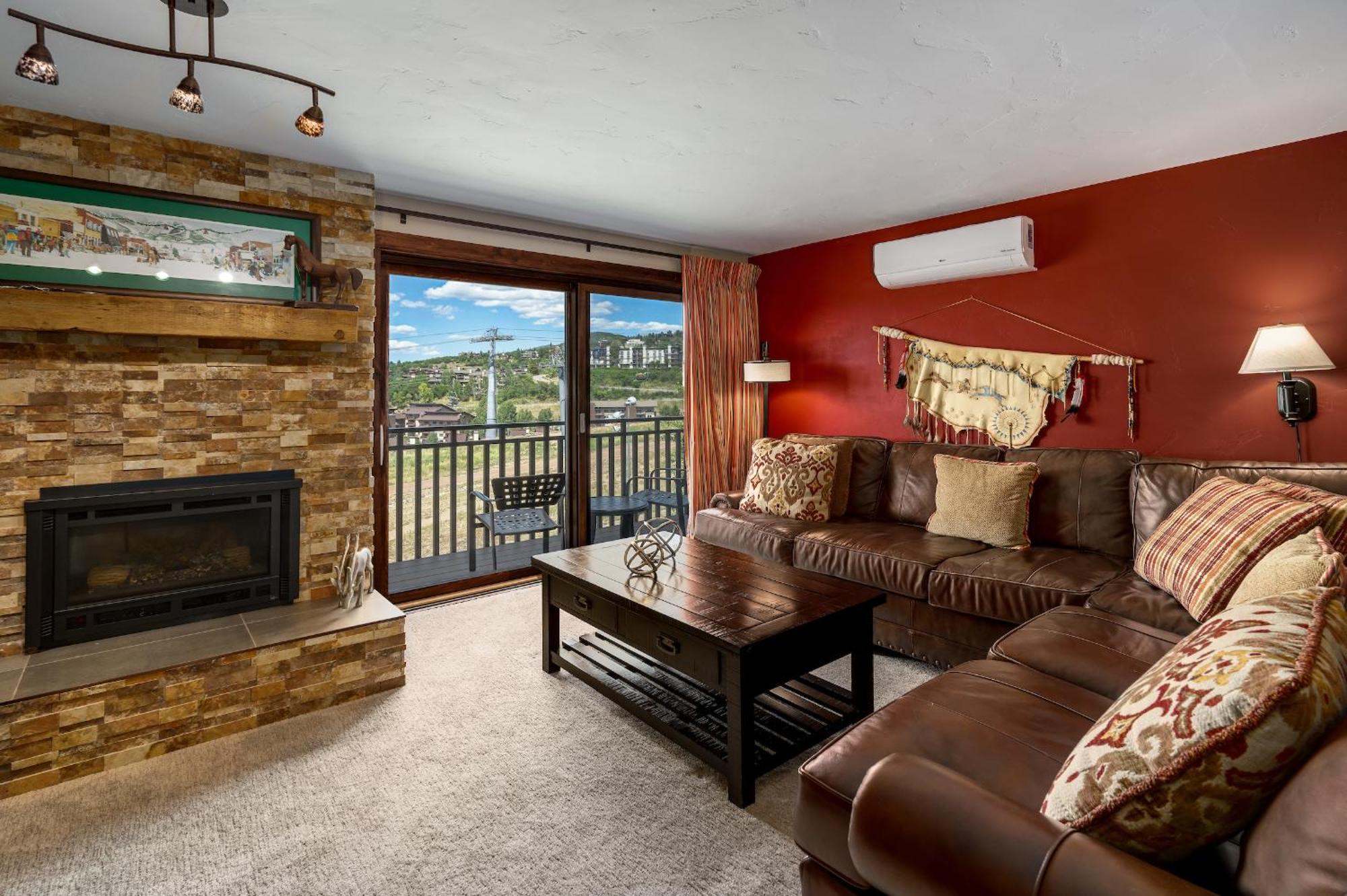 Bear Claw 408 - Ski-in Ski-out Condo! Apartment Steamboat Springs