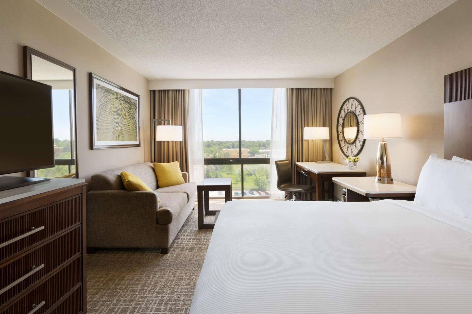 Hilton Collins 3*