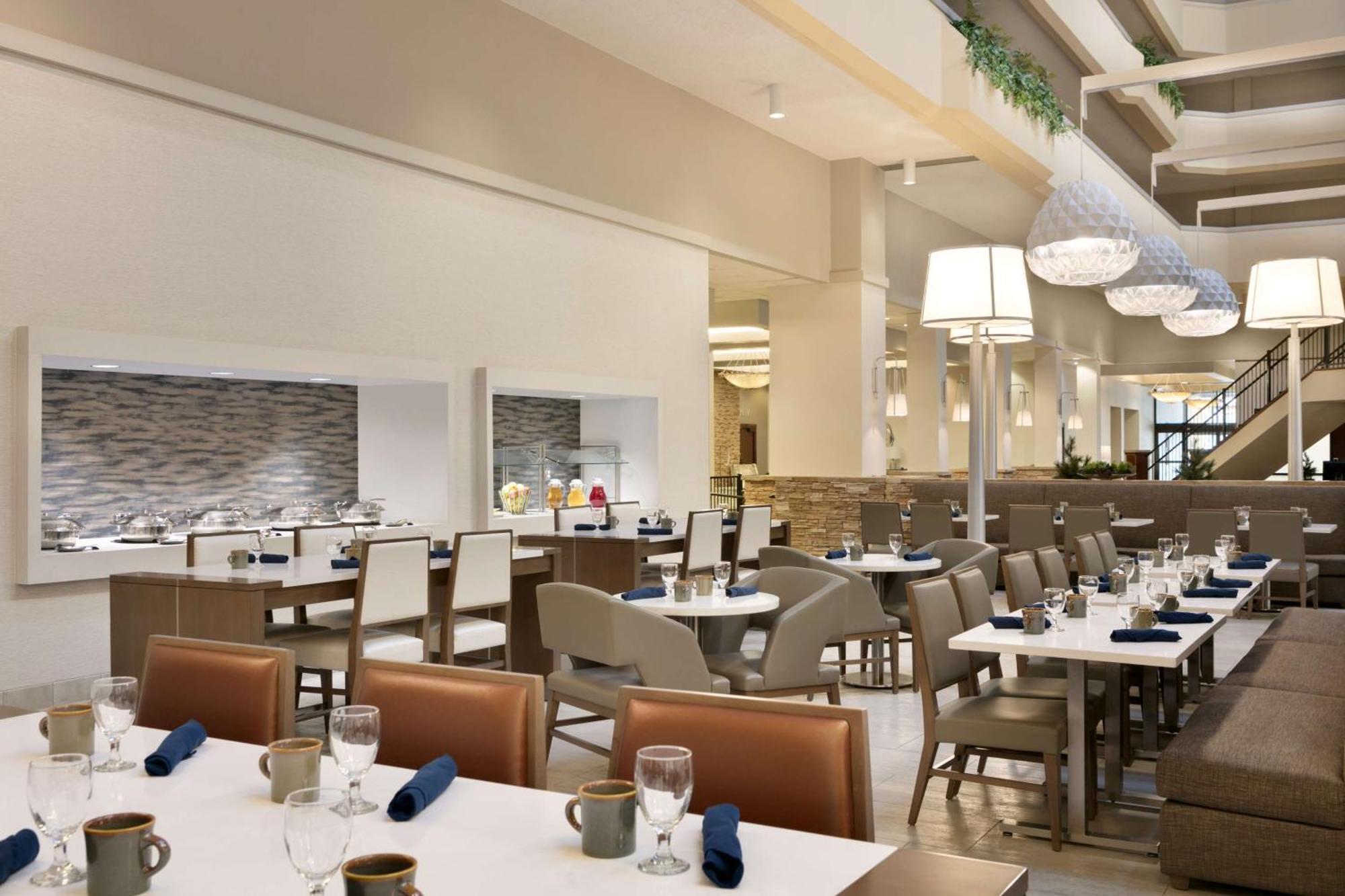 Hotel Hilton Collins