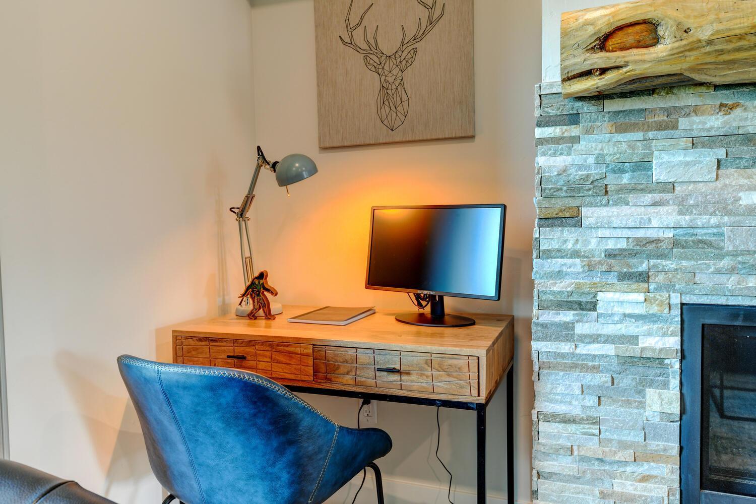 Luxury 102: Panoramic Views & Activity Perks *