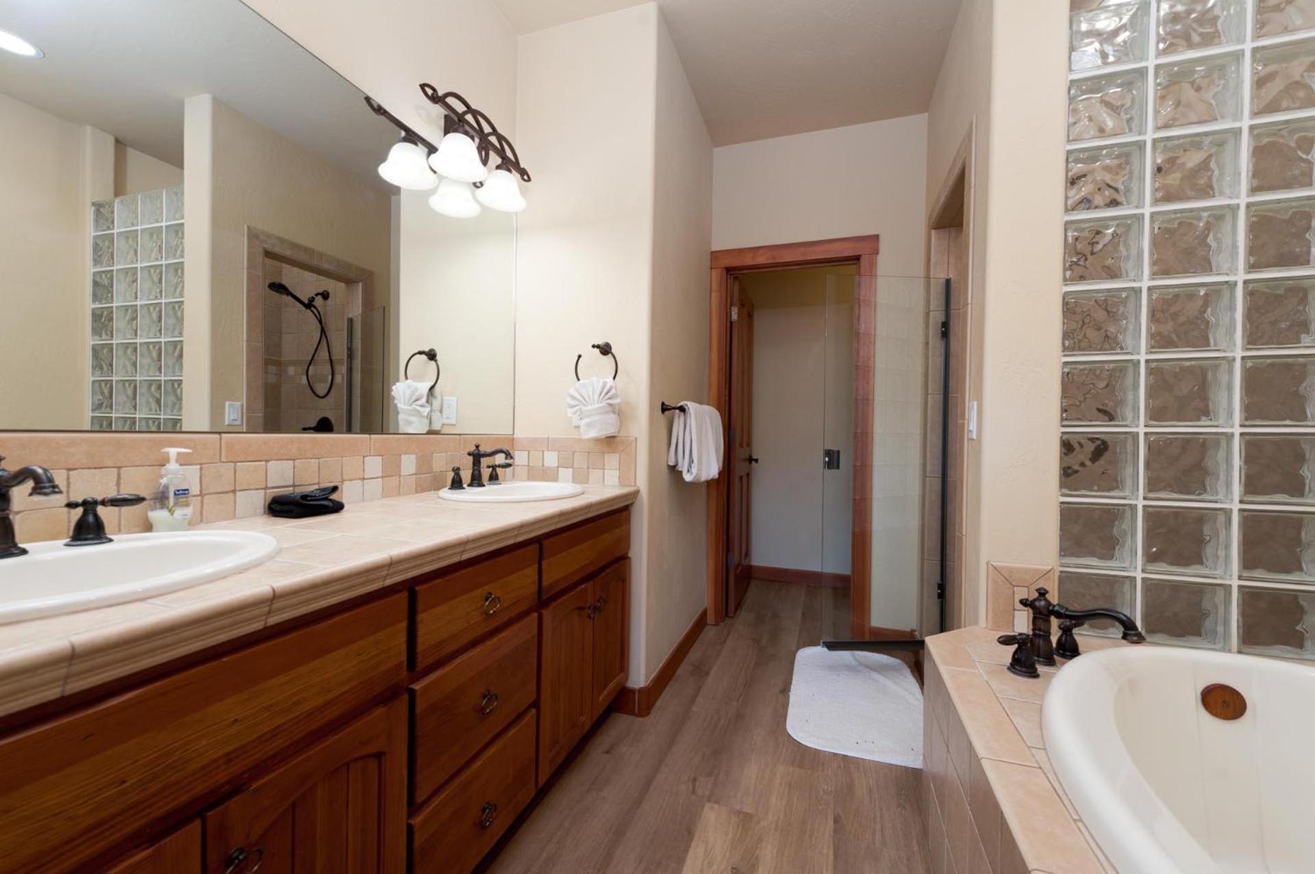Elkpoint Unit 13