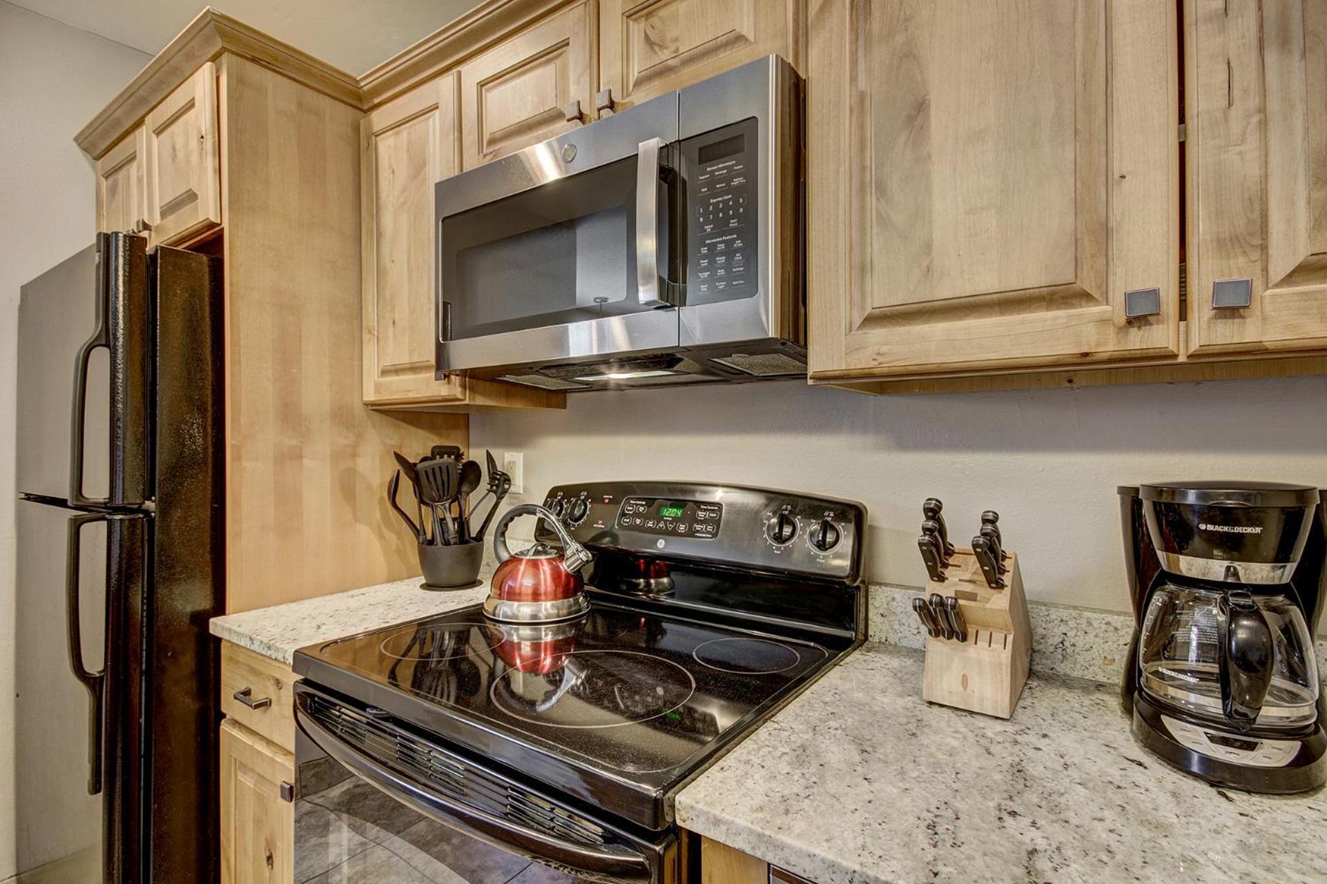 Holiday home New Listing! Antler's Camp On Main Street, Steps Away From Breck Has To Offer! Breckenridge