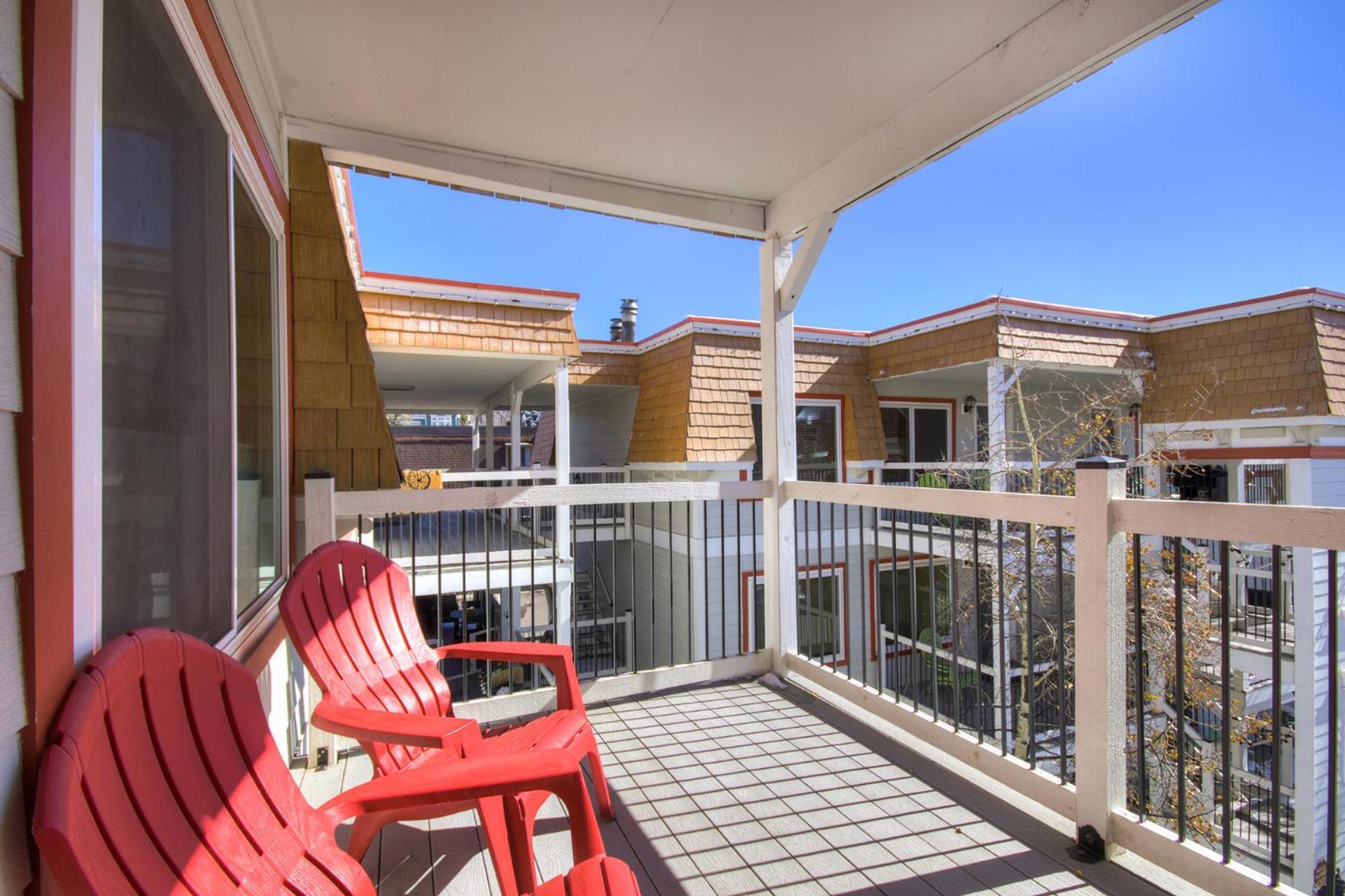 Holiday home New Listing! Antler's Camp On Main Street, Steps Away From Breck Has To Offer! Breckenridge