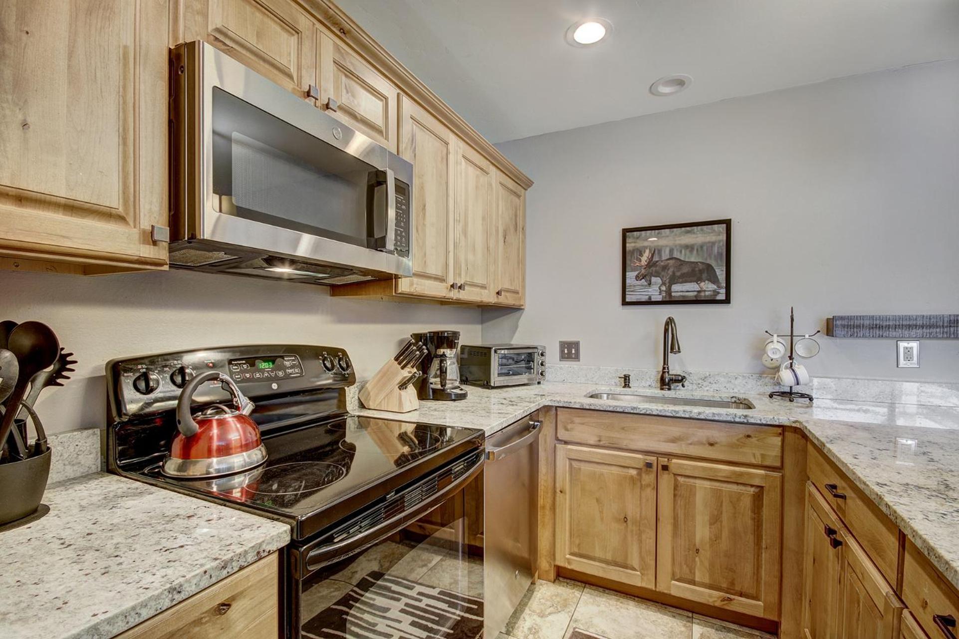 Holiday home New Listing! Antler's Camp On Main Street, Steps Away From Breck Has To Offer!