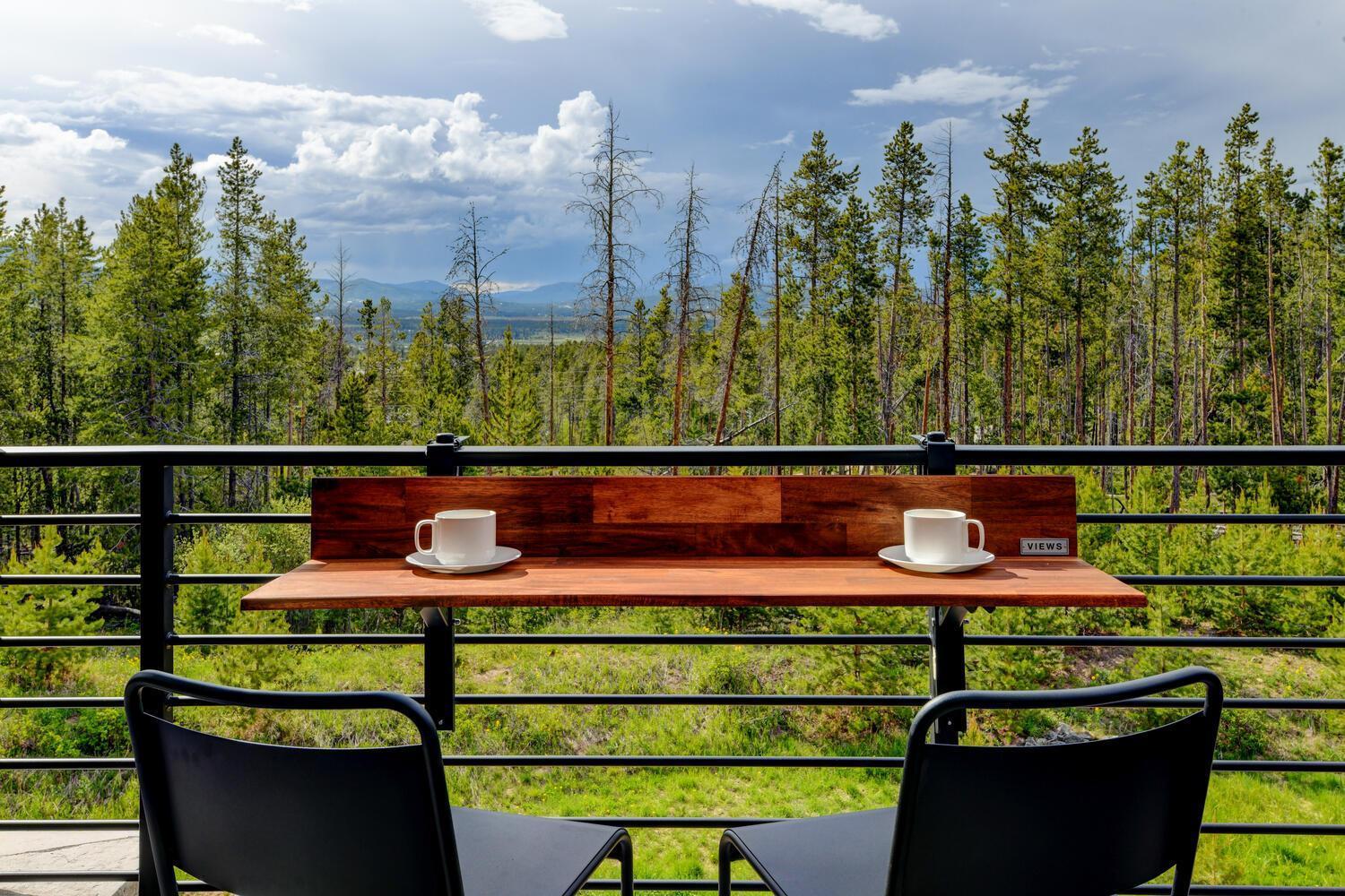 Luxury 1219: Hot Tub Retreat With Peloton And Scenic Views