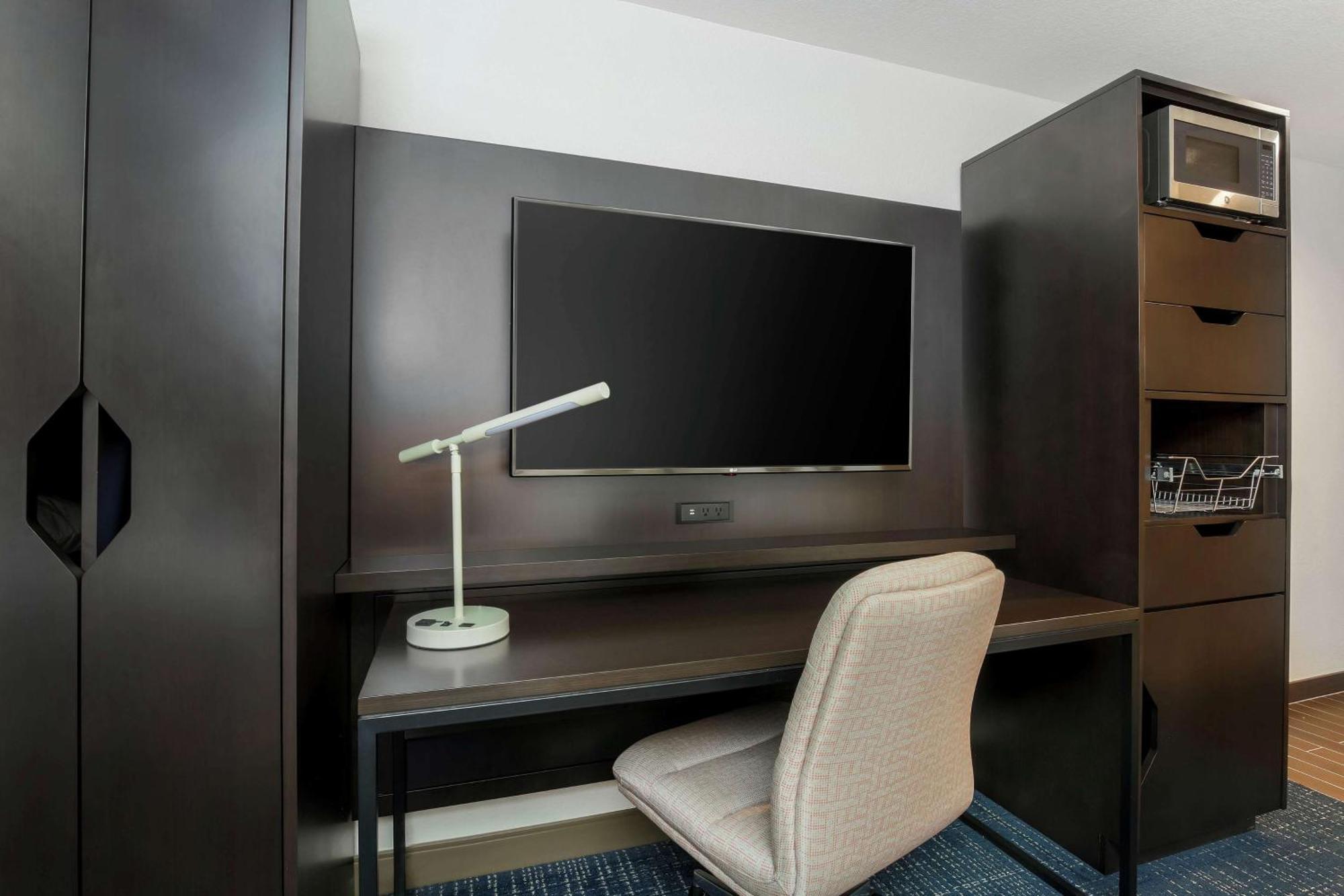 Hampton & Denver Tech Center 3*