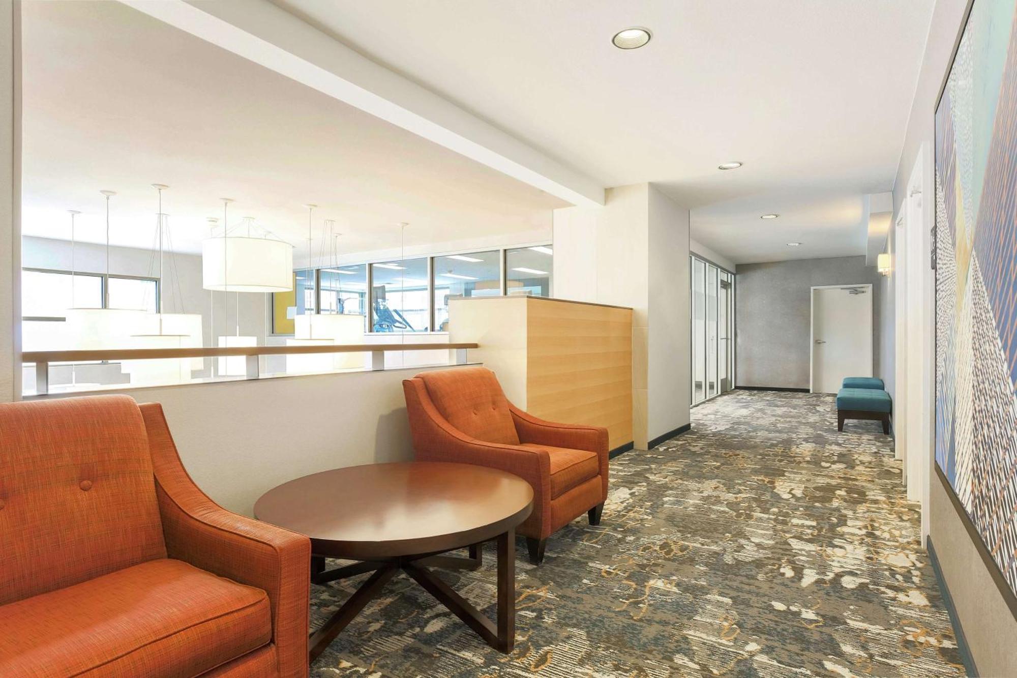 Hotel Hampton & Denver Tech Center 3*