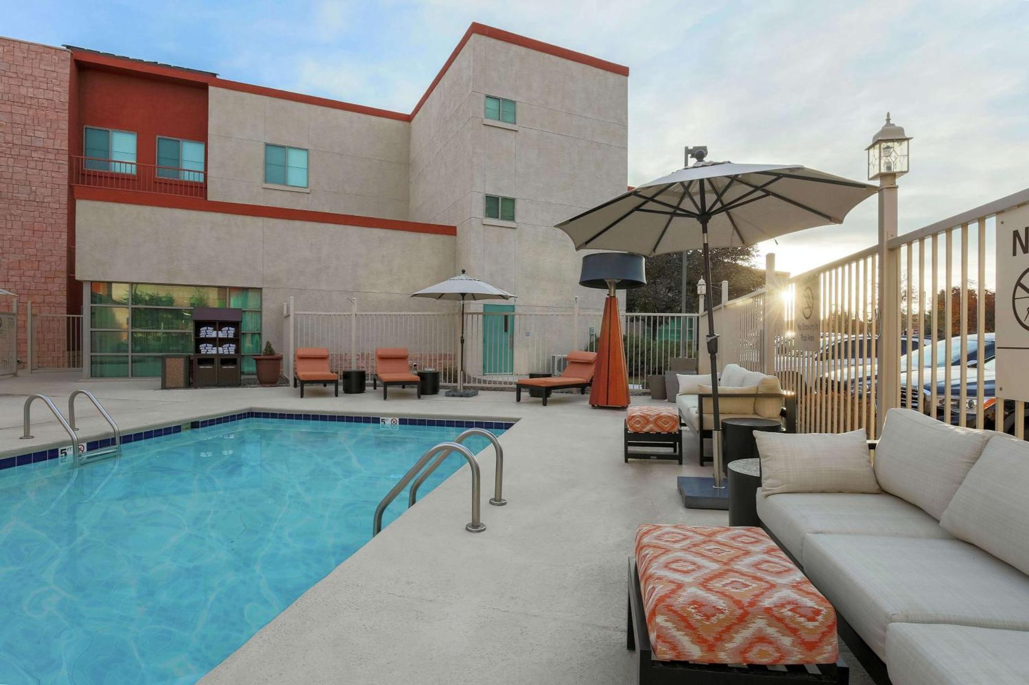 Hotel Hampton & Denver Tech Center