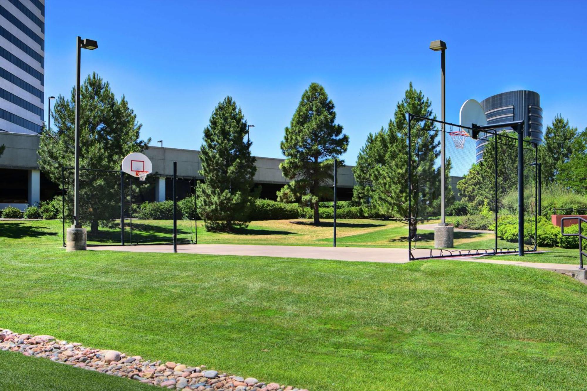 Hampton & Denver Tech Center 3* Centennial