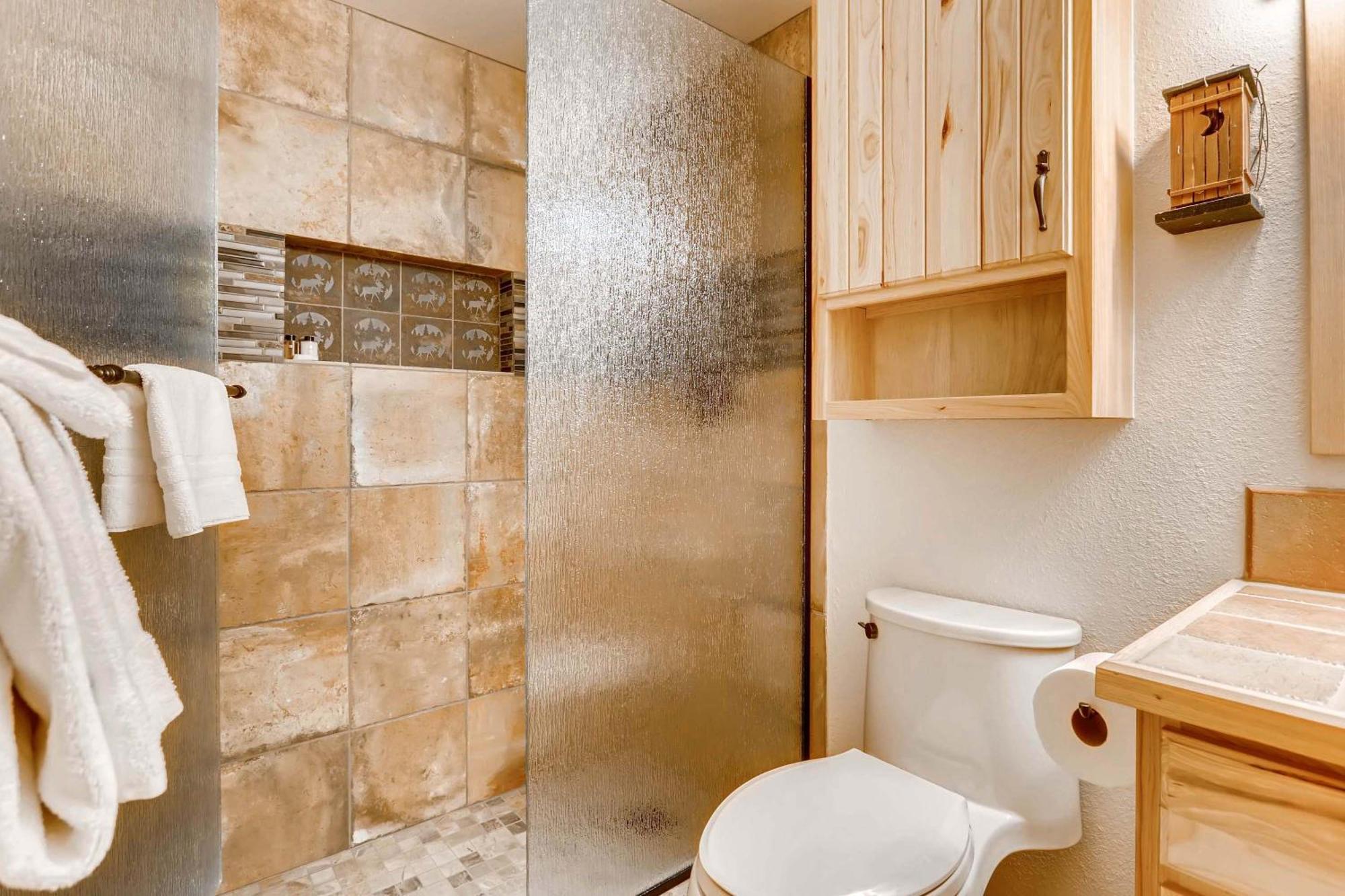 Experience Enchanting Alpine Hideaway With Charming Moose Theme & Views! - Tb304 Breckenridge