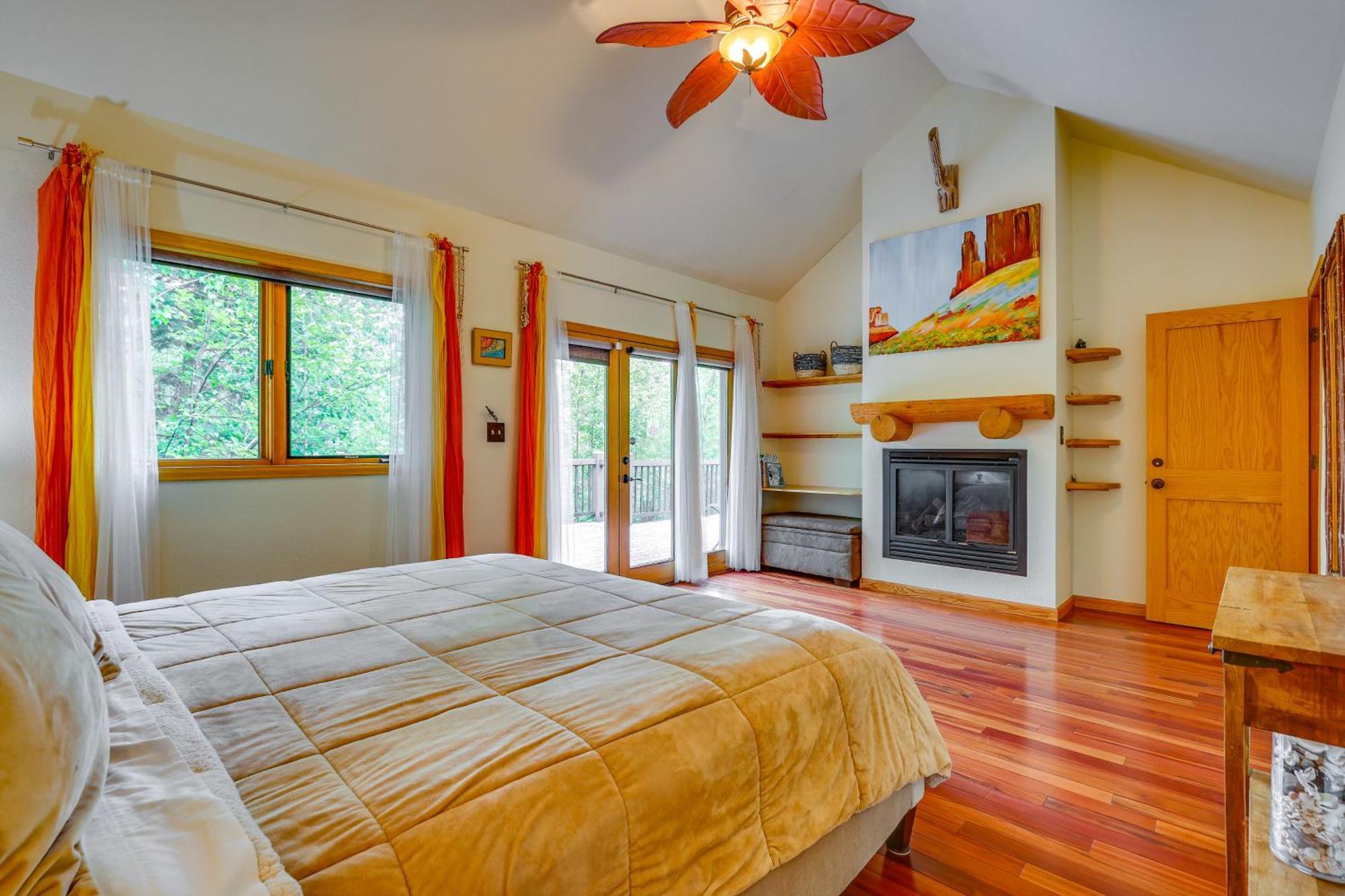 Holiday home River On Bike Path And Near Main St! *