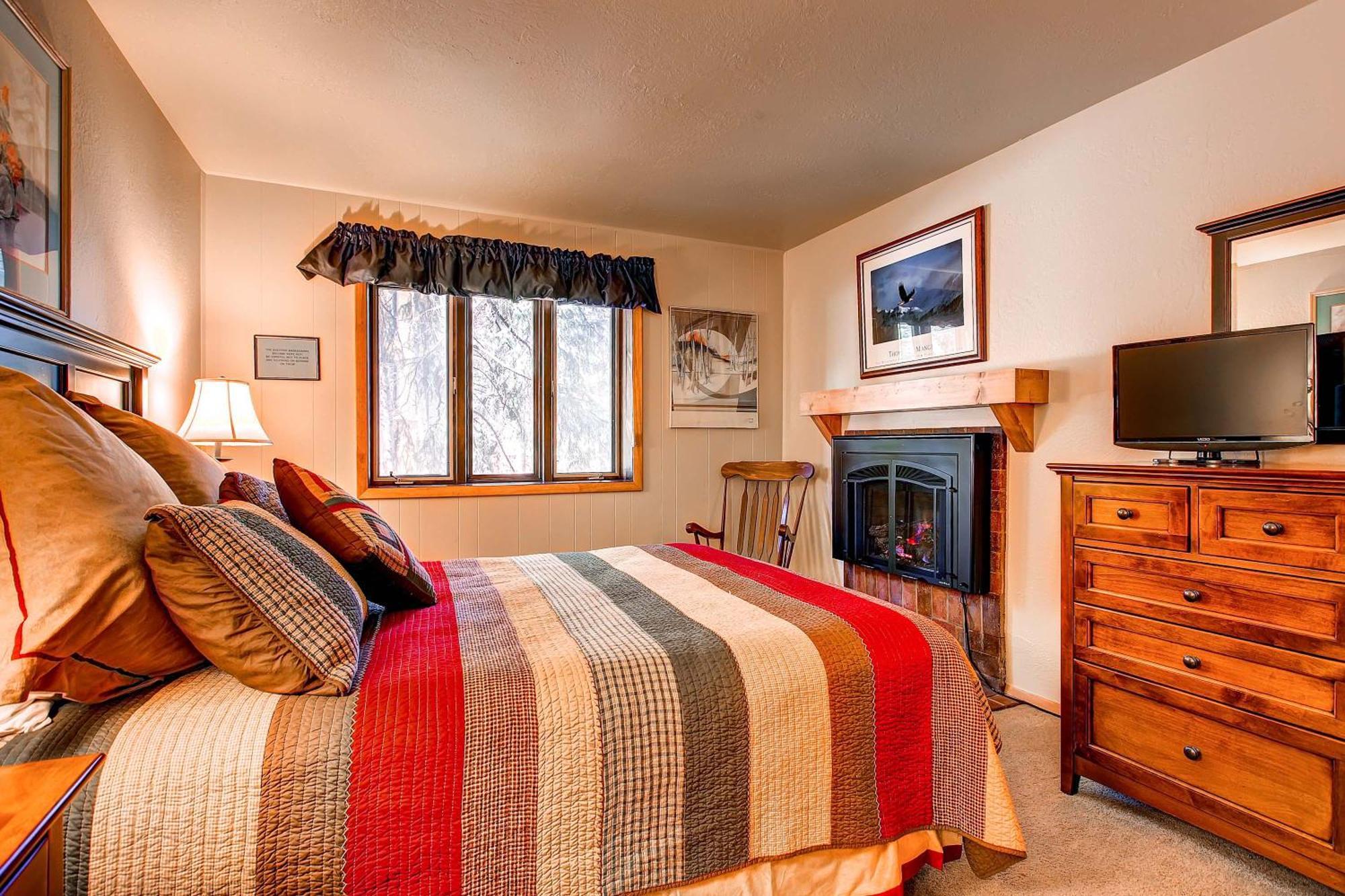 Apartment Beautiful Townhome Short Walk To Slopes And Town - Lw01 *
