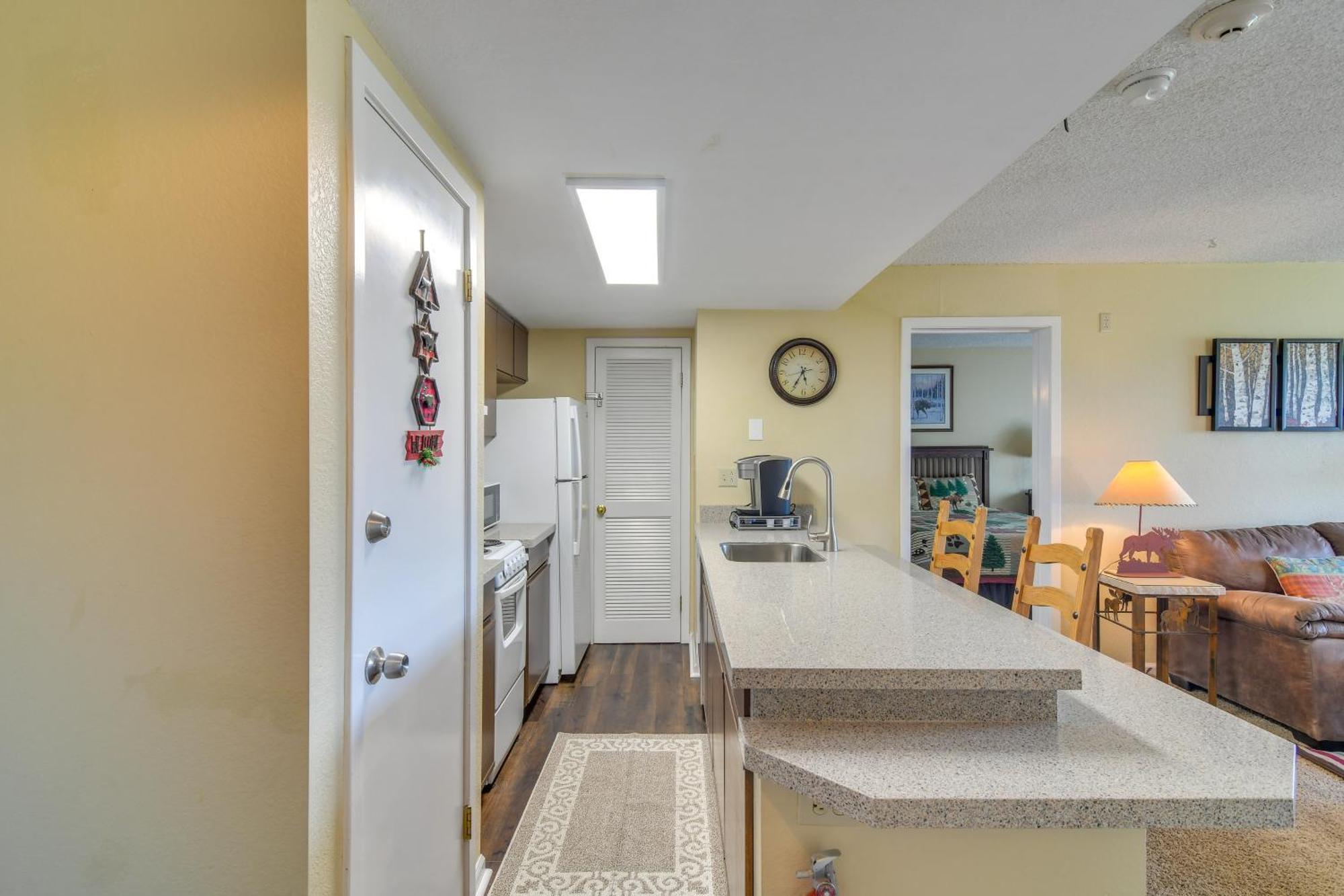Vacation Less Than 1 Mi To Ranch! Apartment *