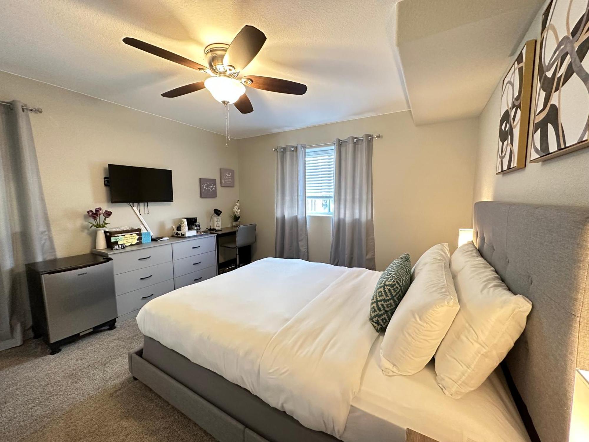 Stylish & Comfy Getaway In Homestay Pueblo West