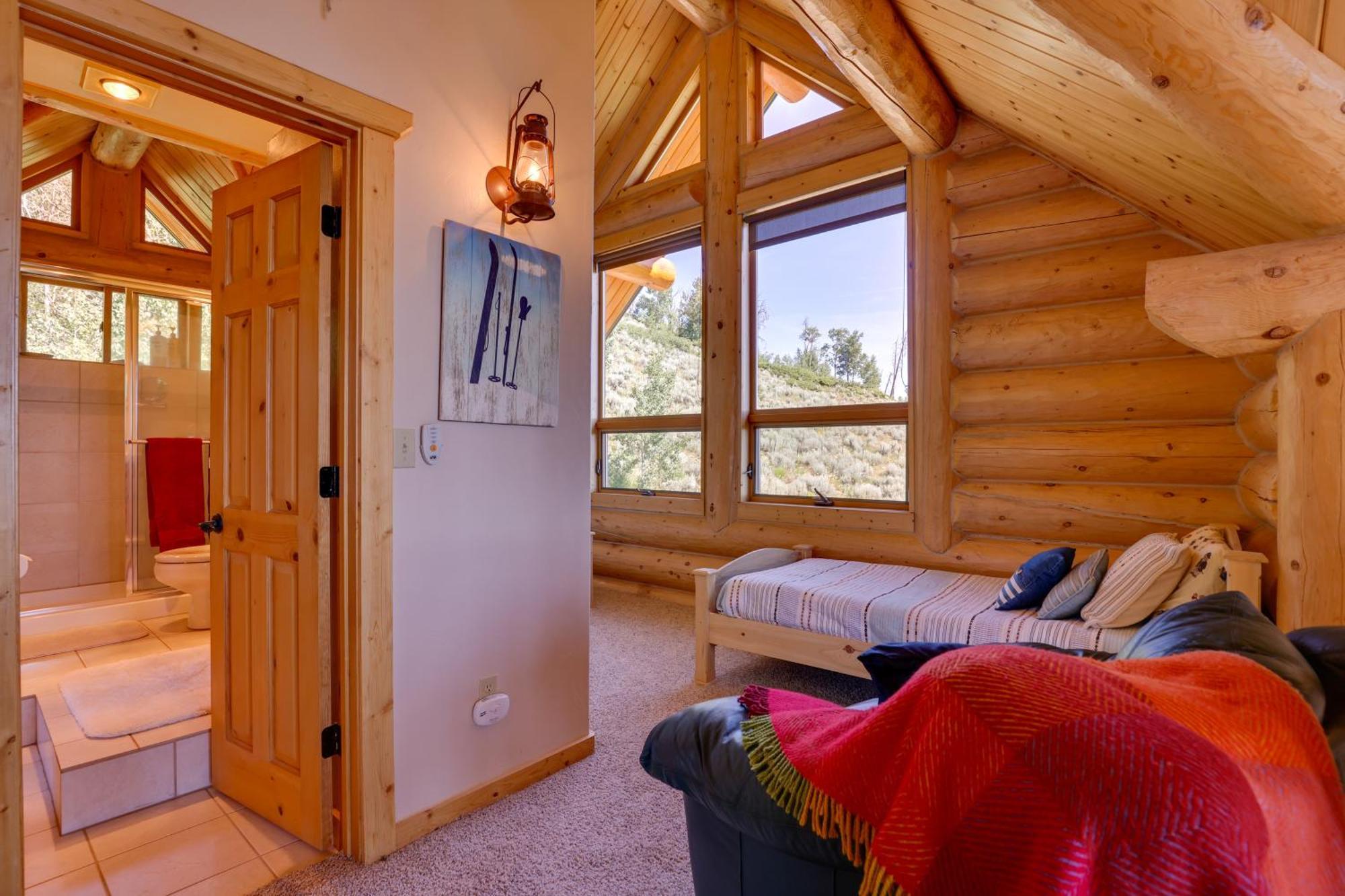 Holiday home Secluded With Mountain Views And Hot Tub