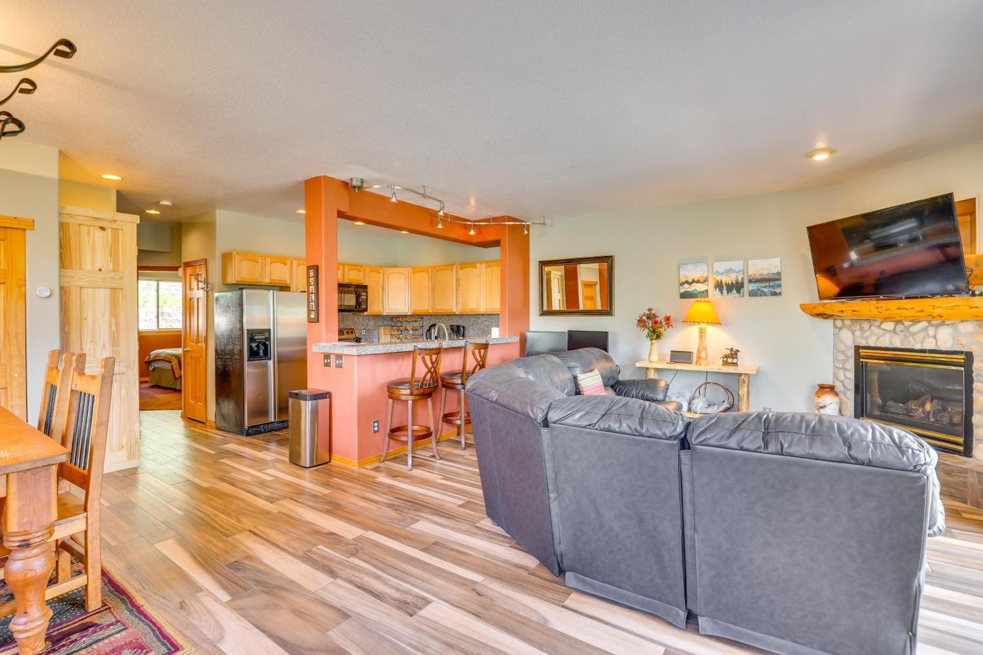 Apartment Cozy With Views, 3 Mi To Resort! *