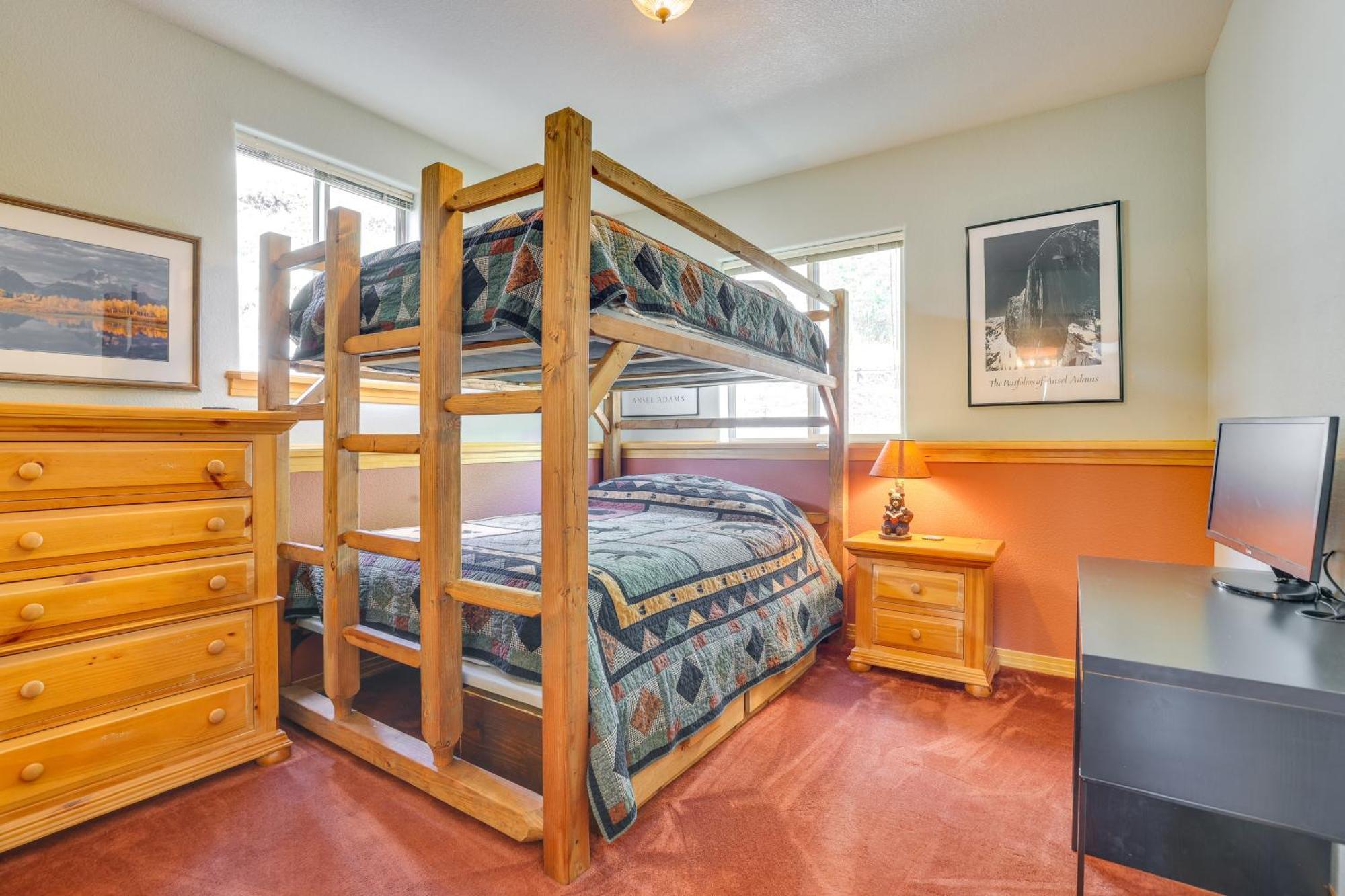 Apartment Cozy With Views, 3 Mi To Resort! Winter Park