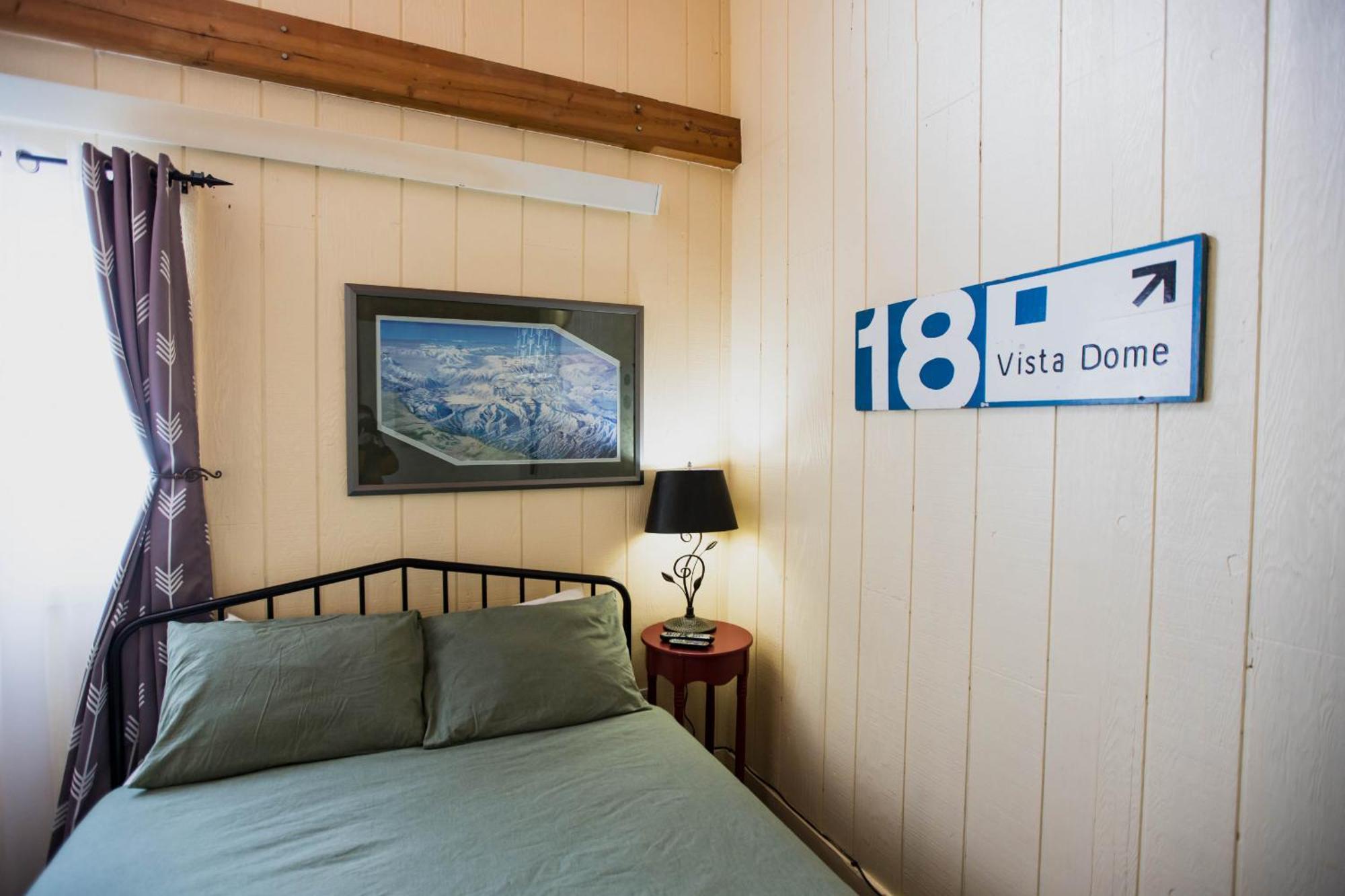 The Viking - Downtown Colorado 2*