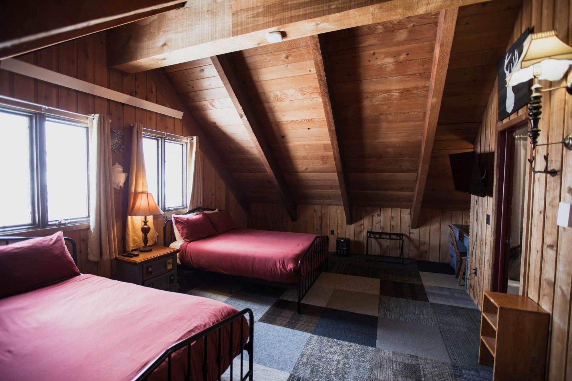 The Viking - Downtown Colorado 2*