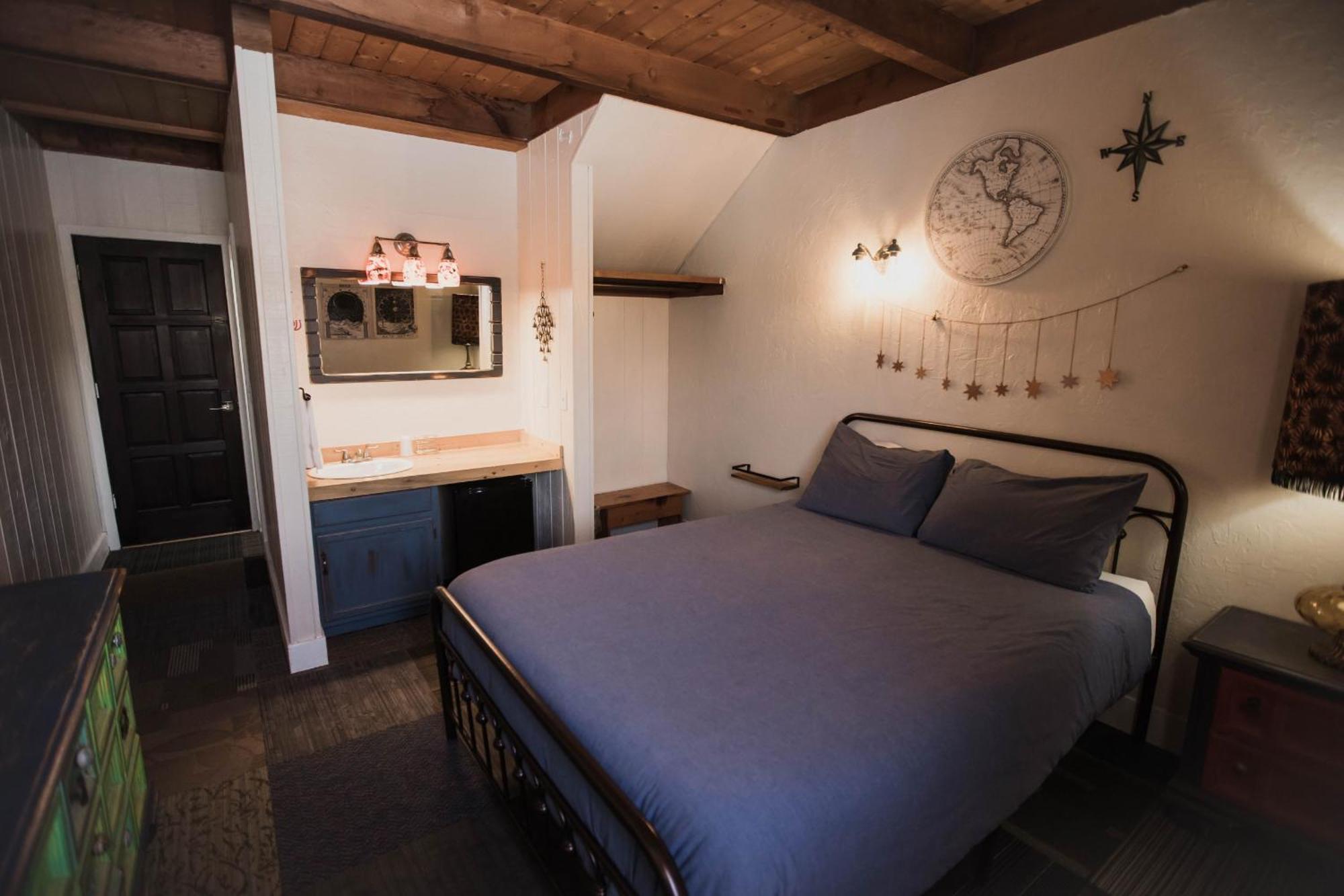 The Viking - Downtown Colorado 2*