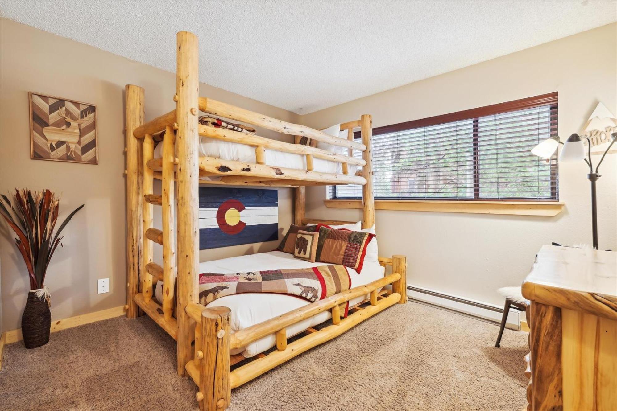 Apartment Pine Ridge 15a *