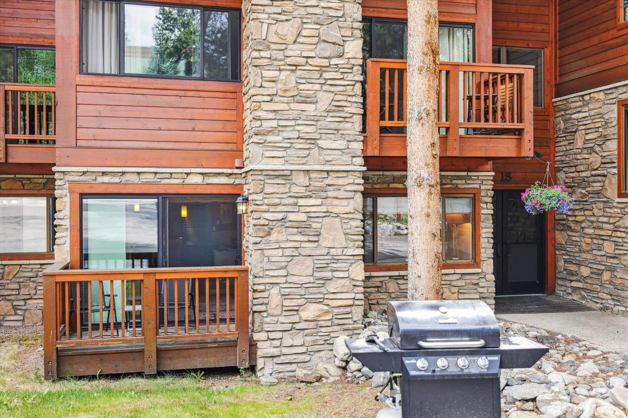 Pine Ridge 15a Apartment *