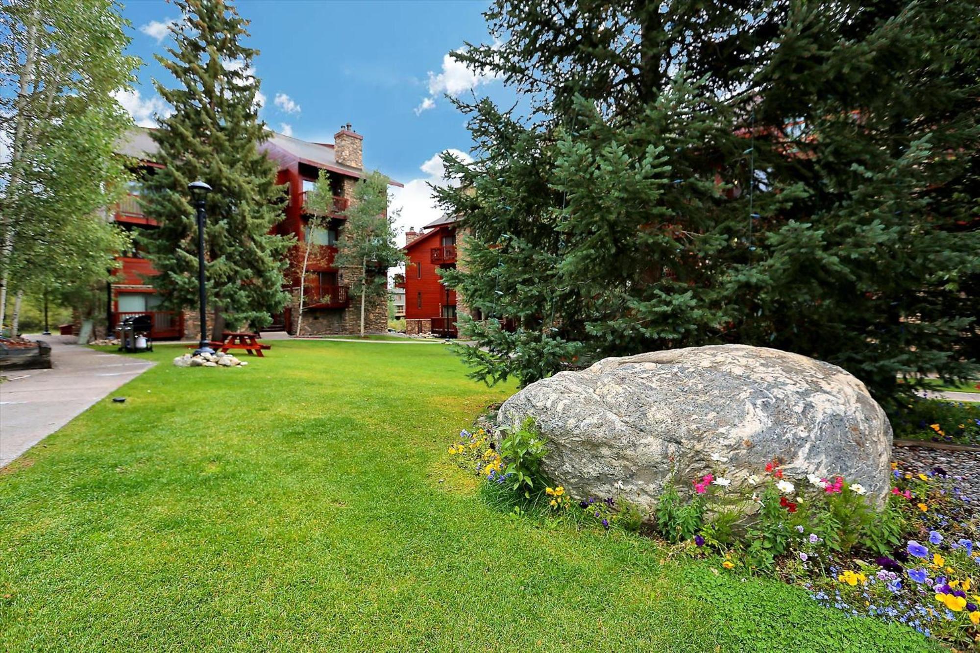 Pine Ridge 15a Apartment *