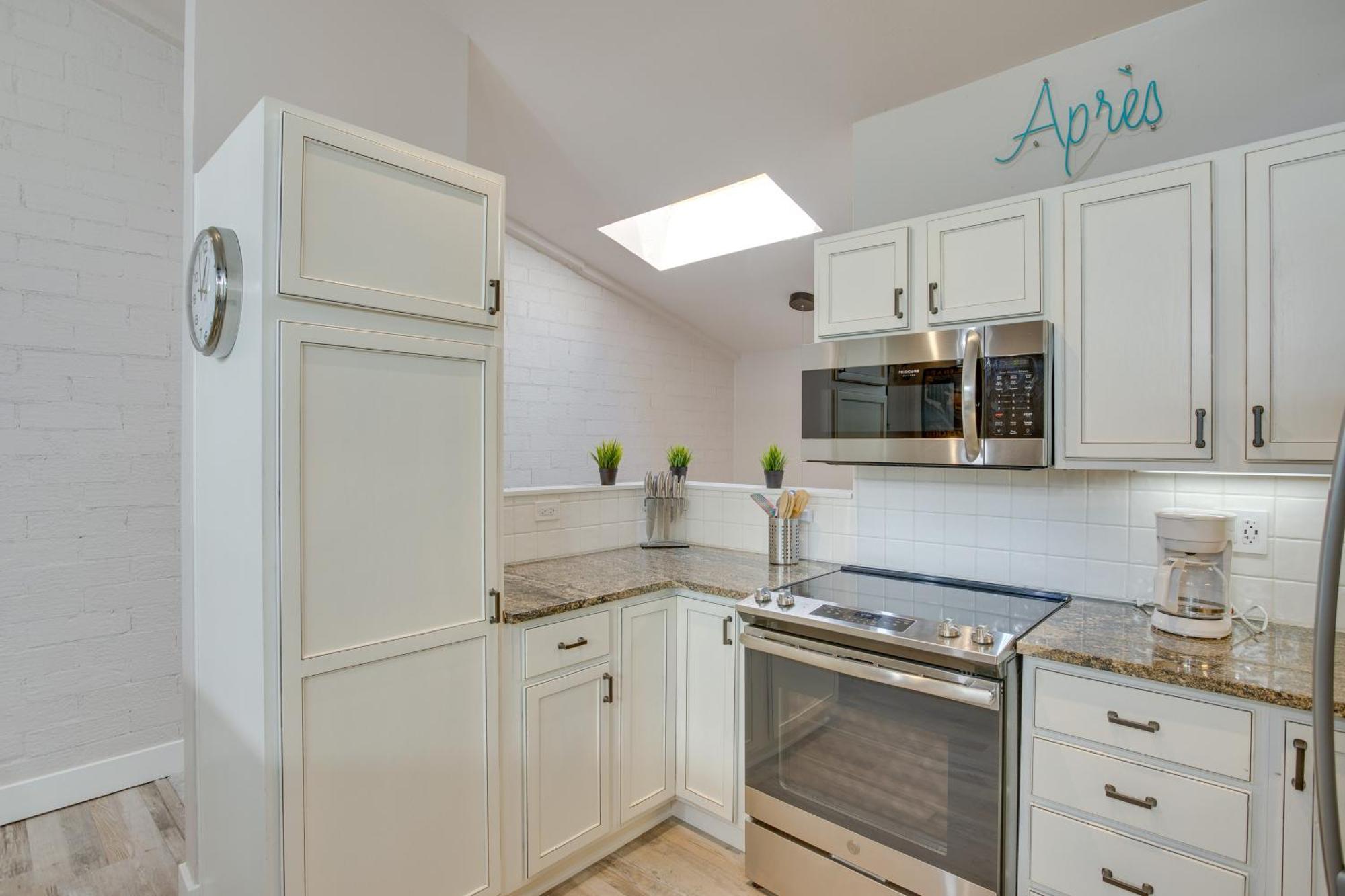 Modern Townhome About 4 Miles To Beaver Creek Resort! * Avon