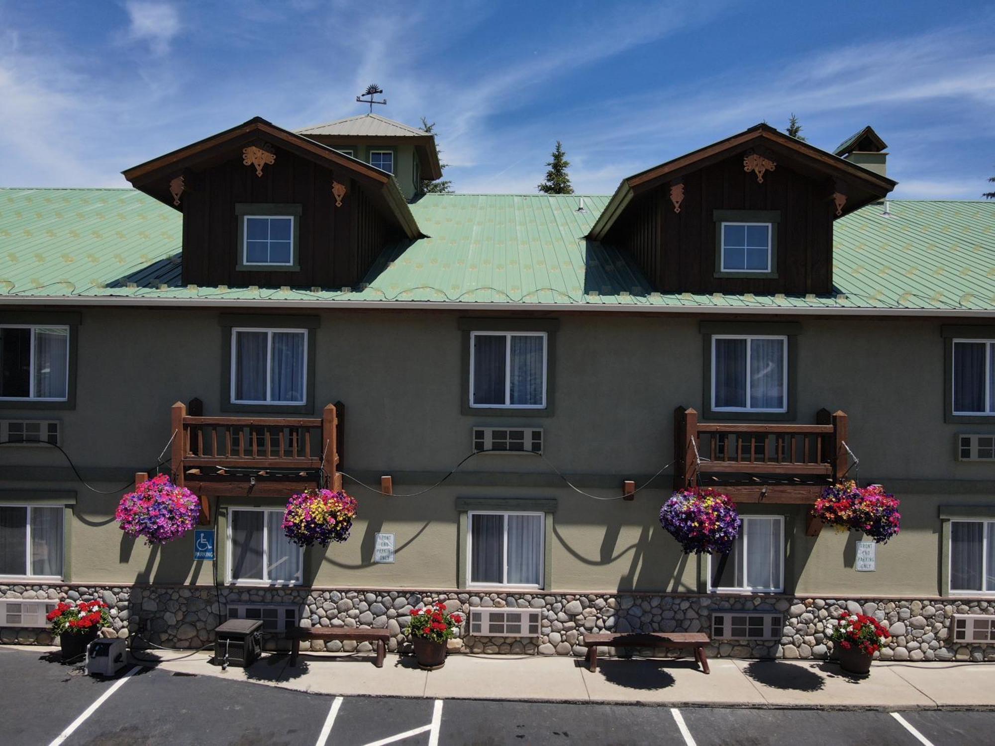 Dillon Inn