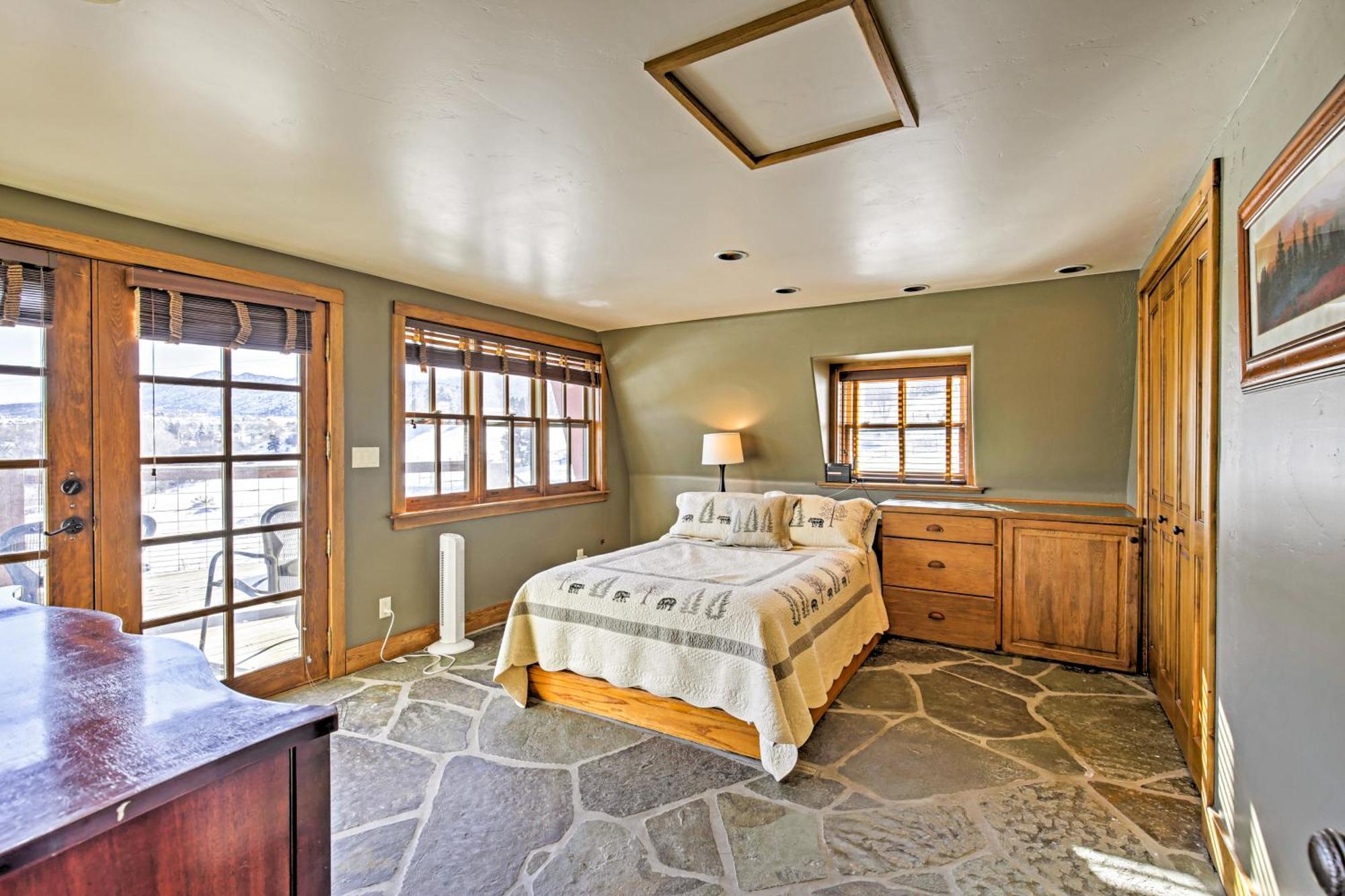 Mountaineer Manor *