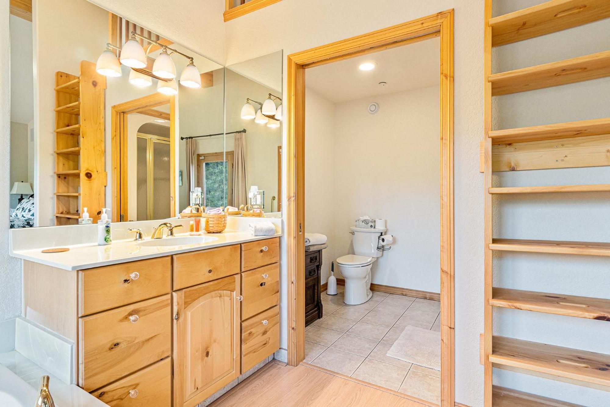 Holiday home H7 At Hope Mountain -- 6-bedroom Retreat At Colorado *