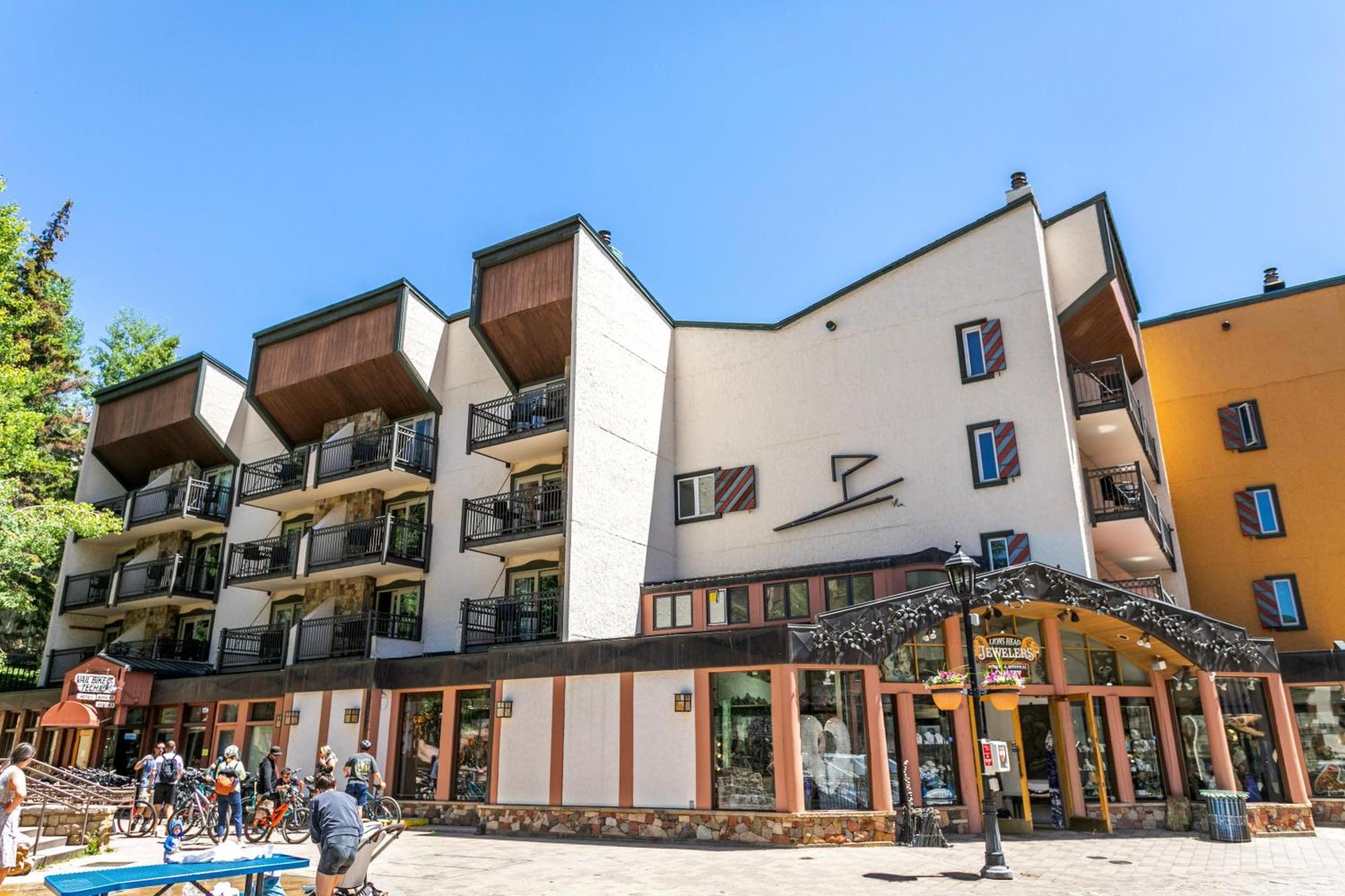 Lift House Lodge, Pet Friendly Vail