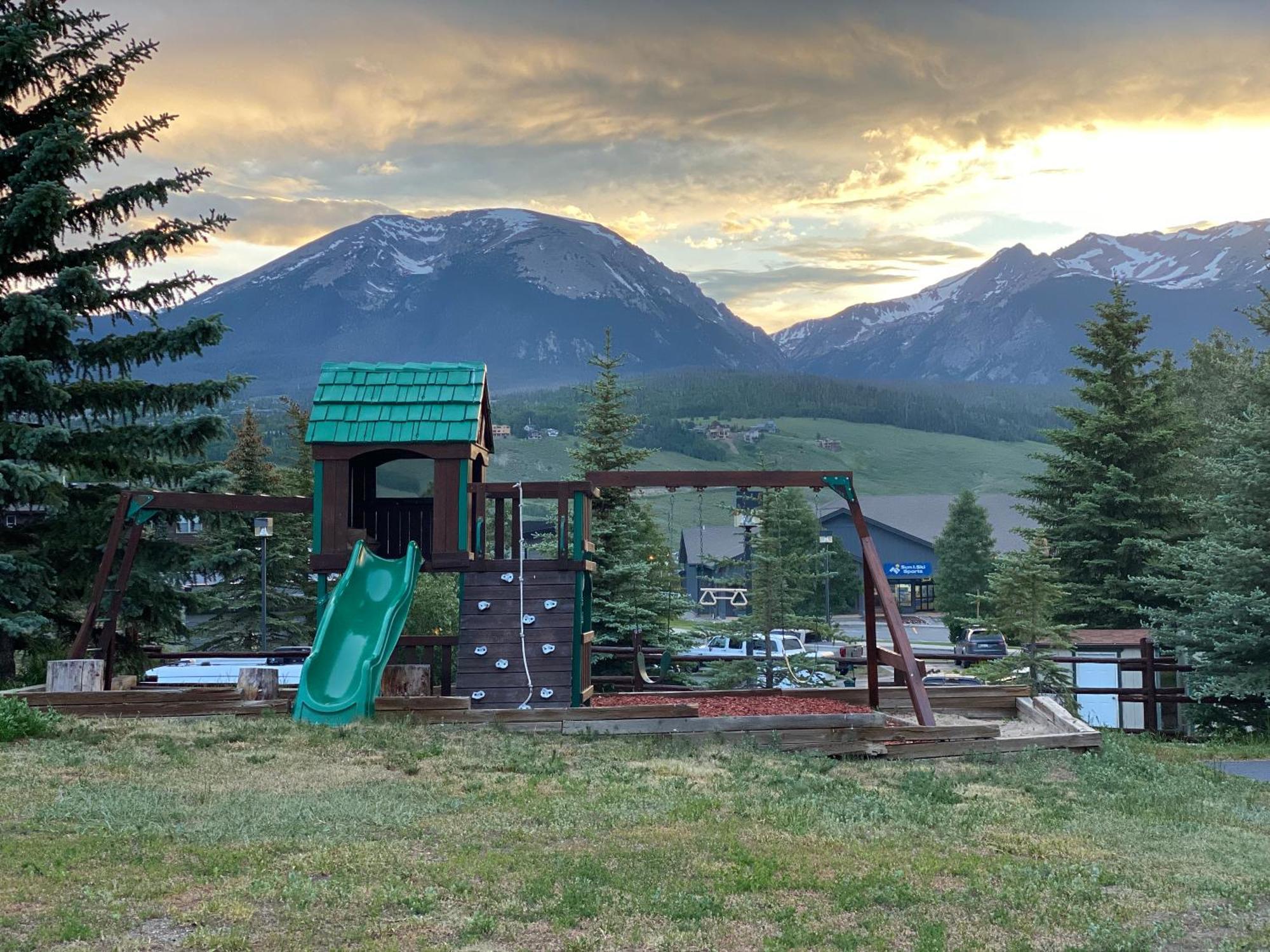 Hotel Dillon Inn 3*