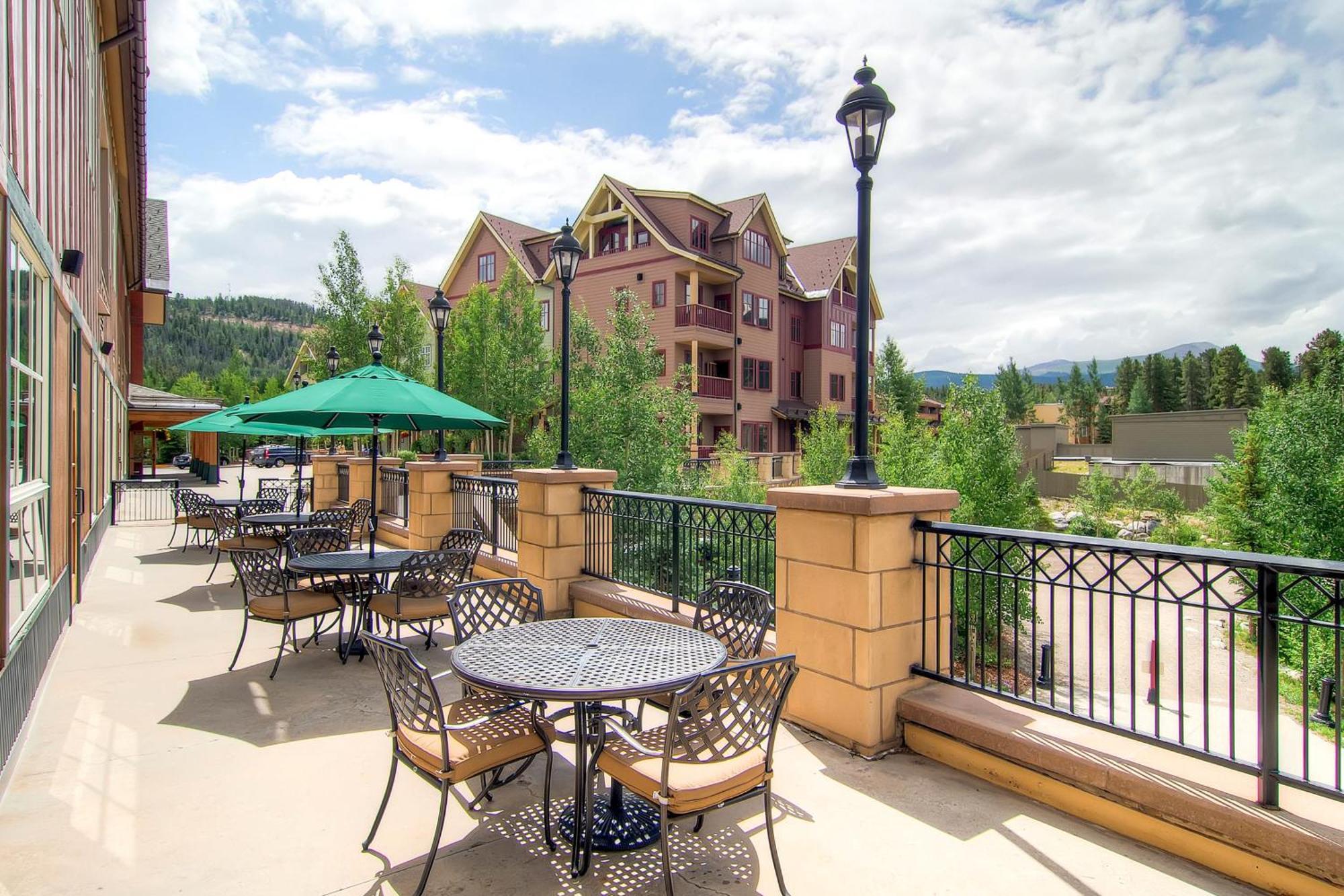 Water House On Main Street Apartment *