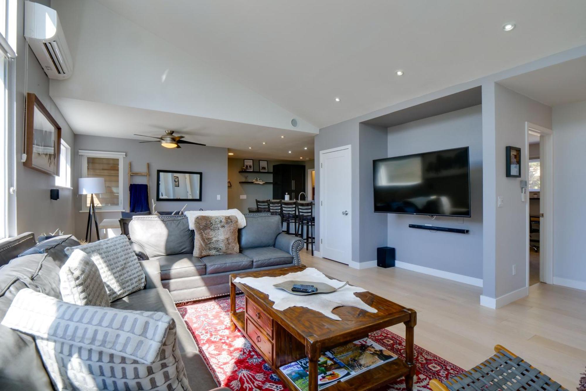 Tranquil Vacation Unit With Luscious Views Apartment