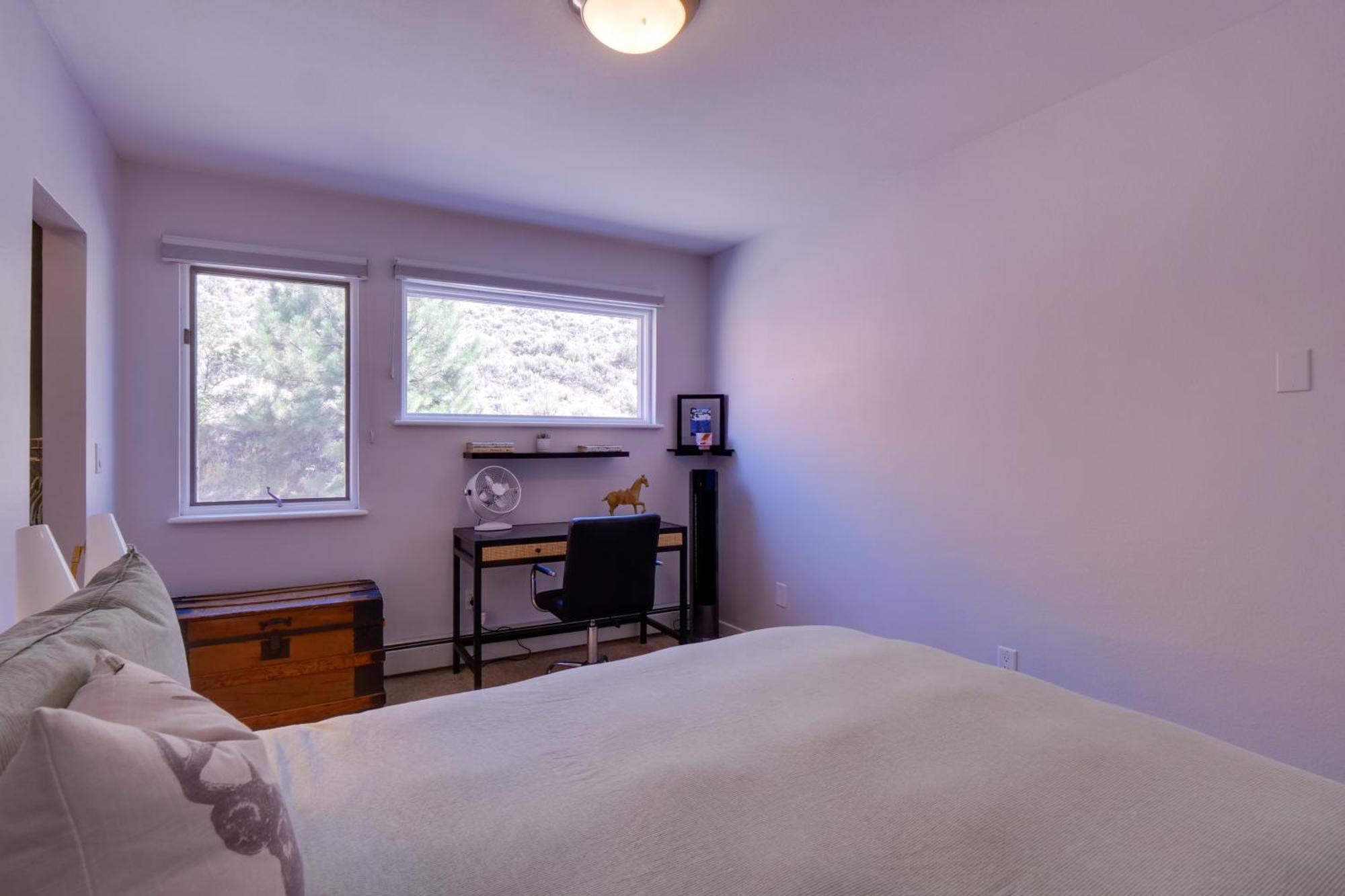 Tranquil Vacation Unit With Luscious Views Apartment Avon
