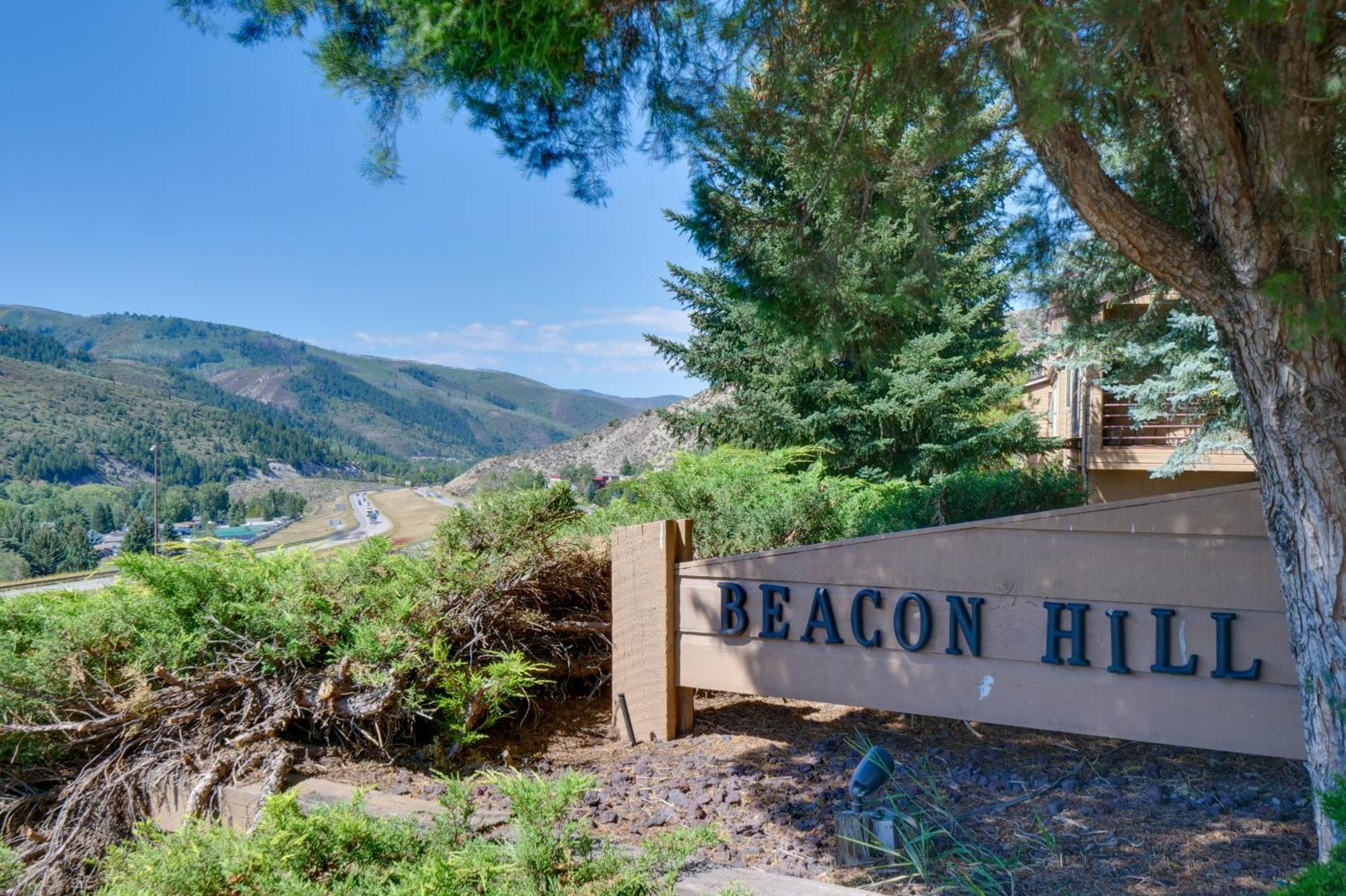Tranquil Vacation Unit With Luscious Views Avon