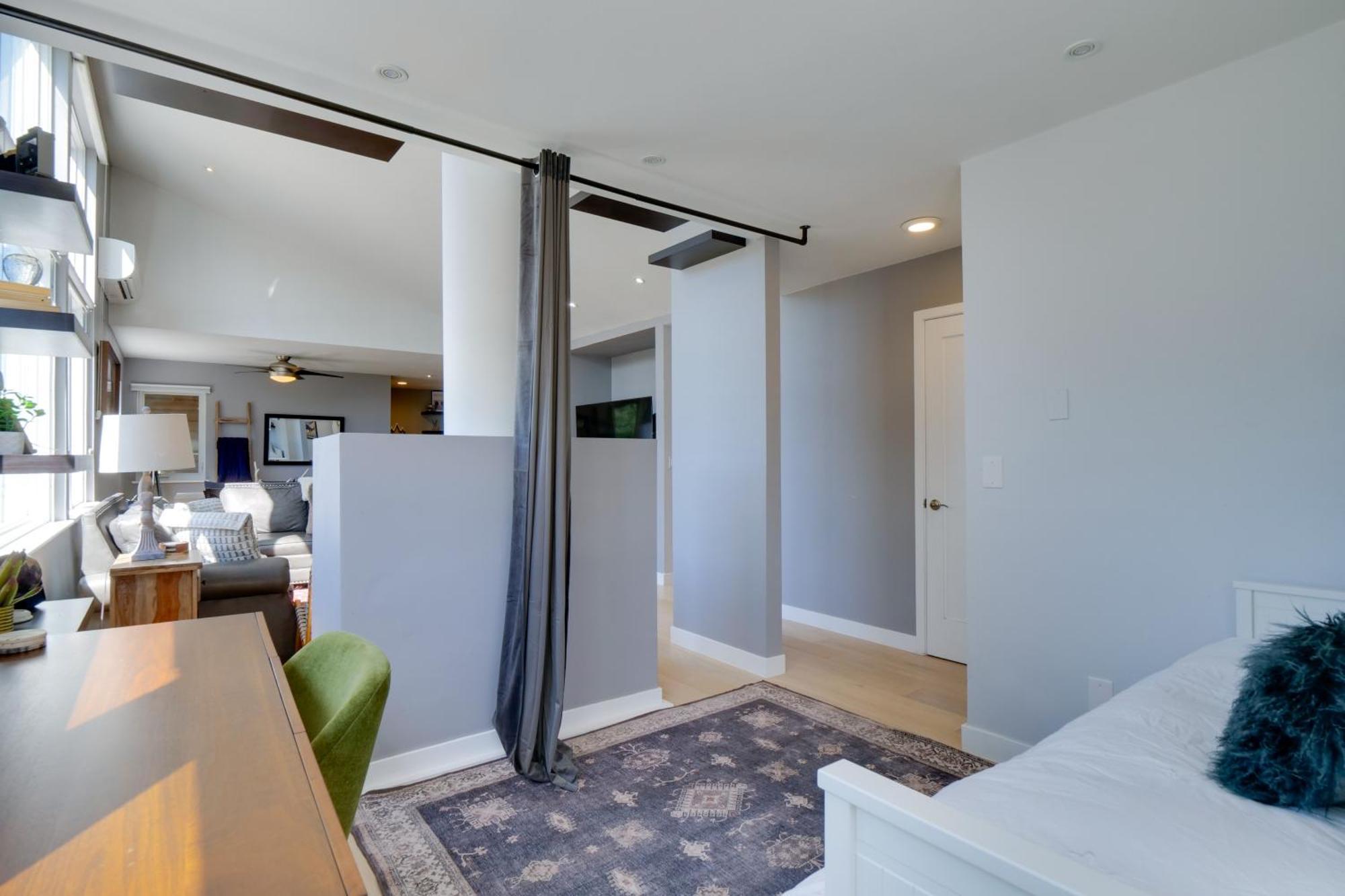 Tranquil Vacation Unit With Luscious Views