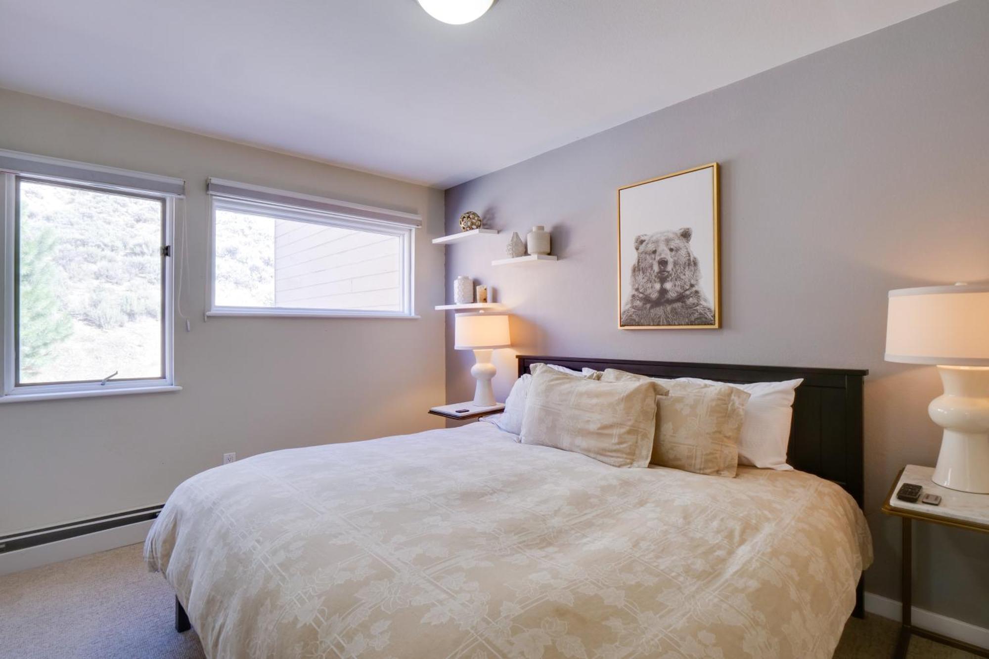 Apartment Tranquil Vacation Unit With Luscious Views Avon
