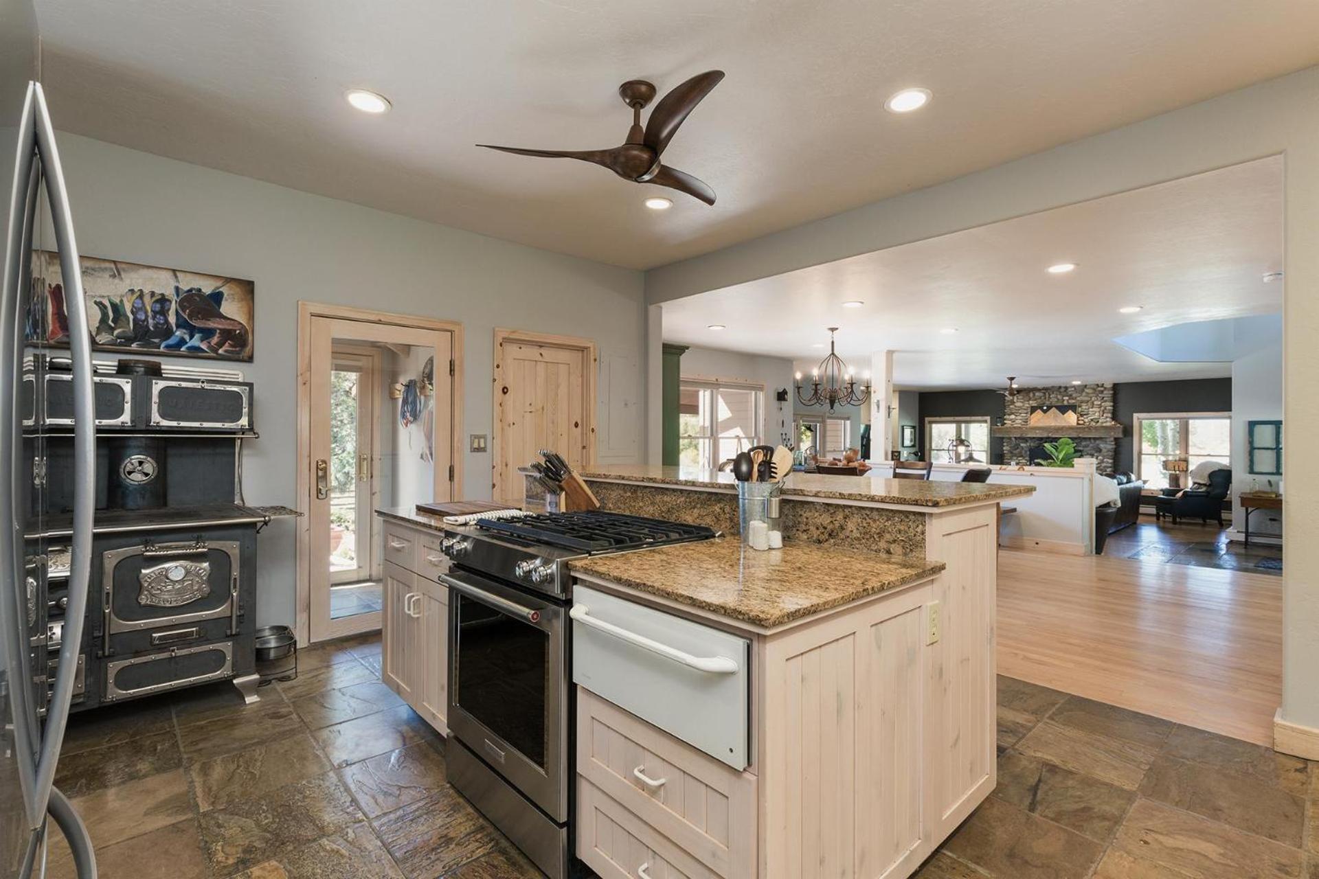 3076 W Highway 160 - Main House Mancos