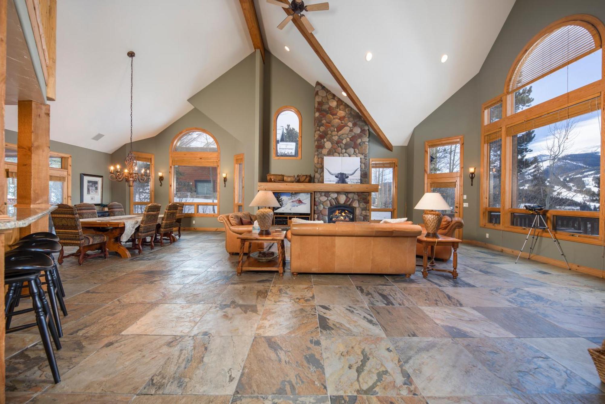 Walking Distance To Downtown Breck, Stunning Panorama, Hot Tub, Foosball, Arcade Machine! Breckenridge