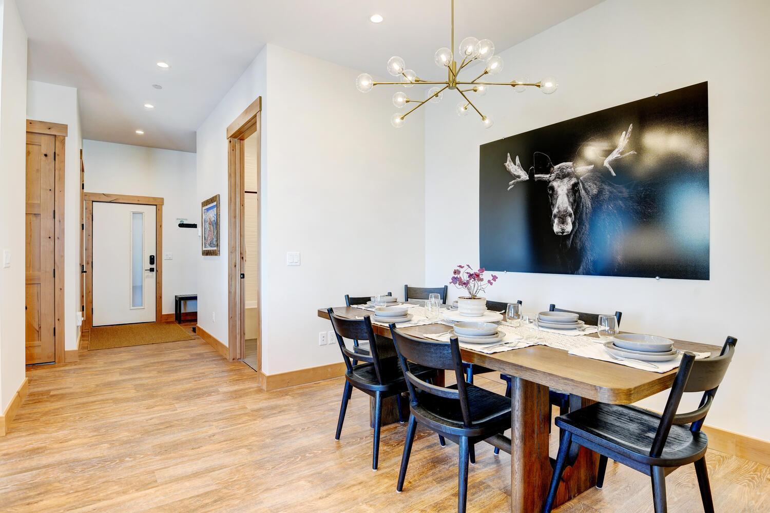 New Lux Elk Creek E201 With Hot Tub & Great Views / Price - $500 Free Activities Daily