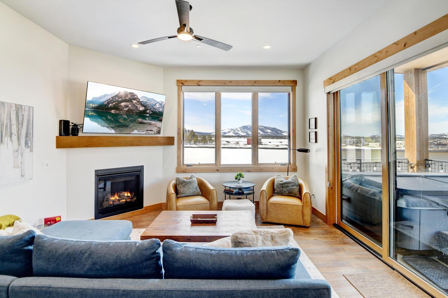New Lux Elk Creek E201 With Hot Tub & Great Views / Price - $500 Free Activities Daily *