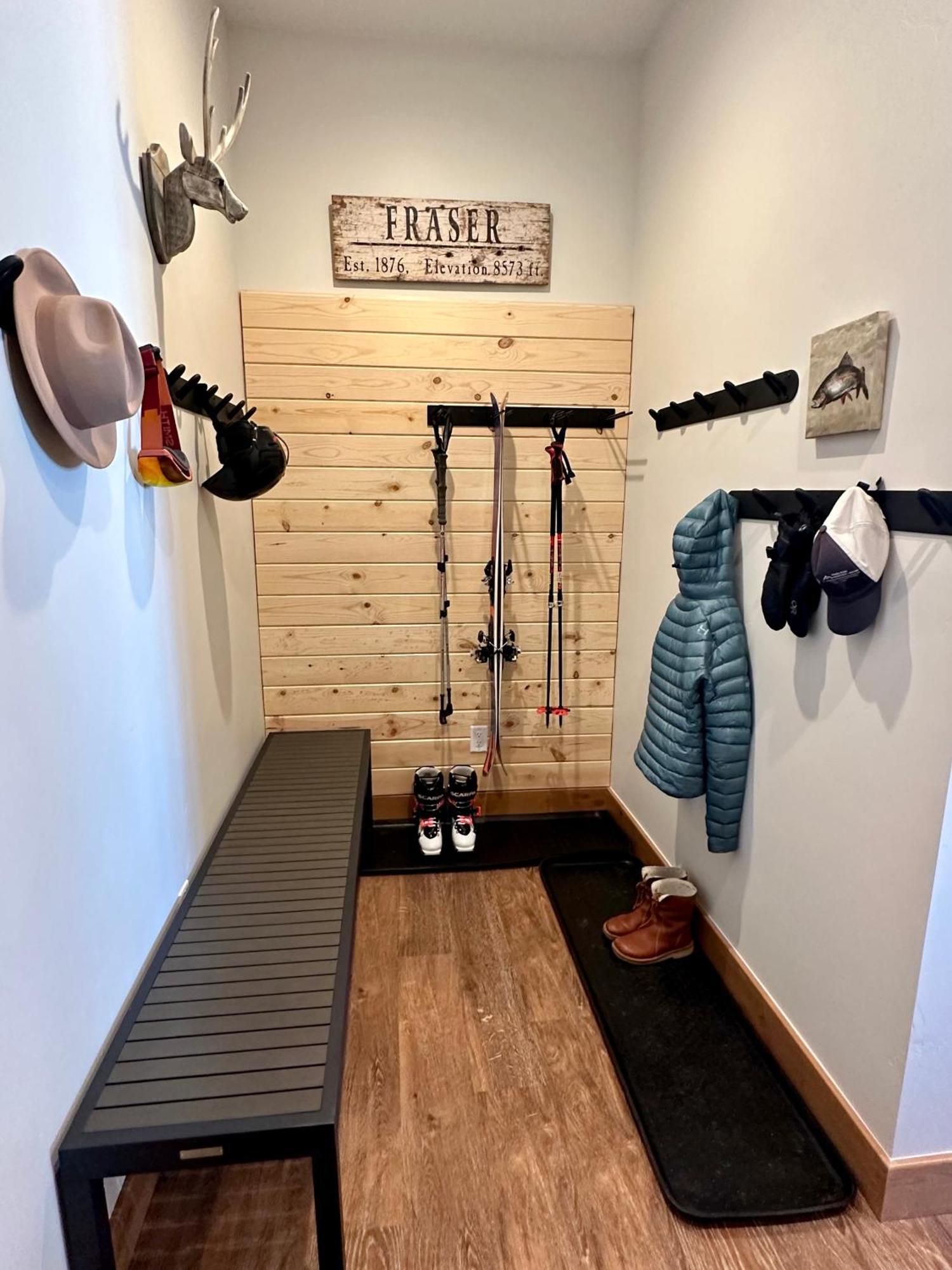 New Lux Elk Creek E201 With Hot Tub & Great Views / Price - $500 Free Activities Daily